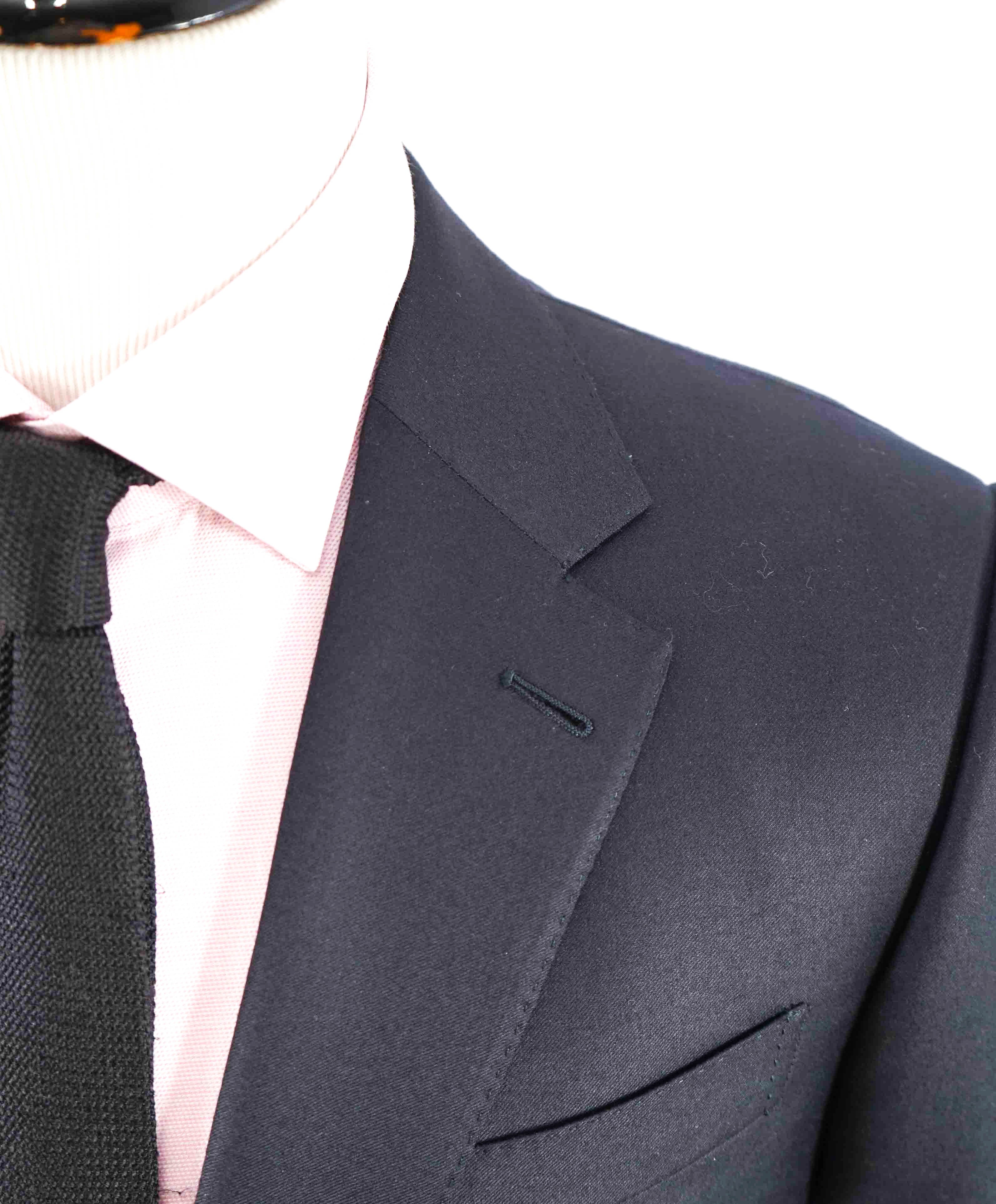 $3,995 ERMENEGILDO ZEGNA -"TROFEO" Navy Premium Suit - 44L