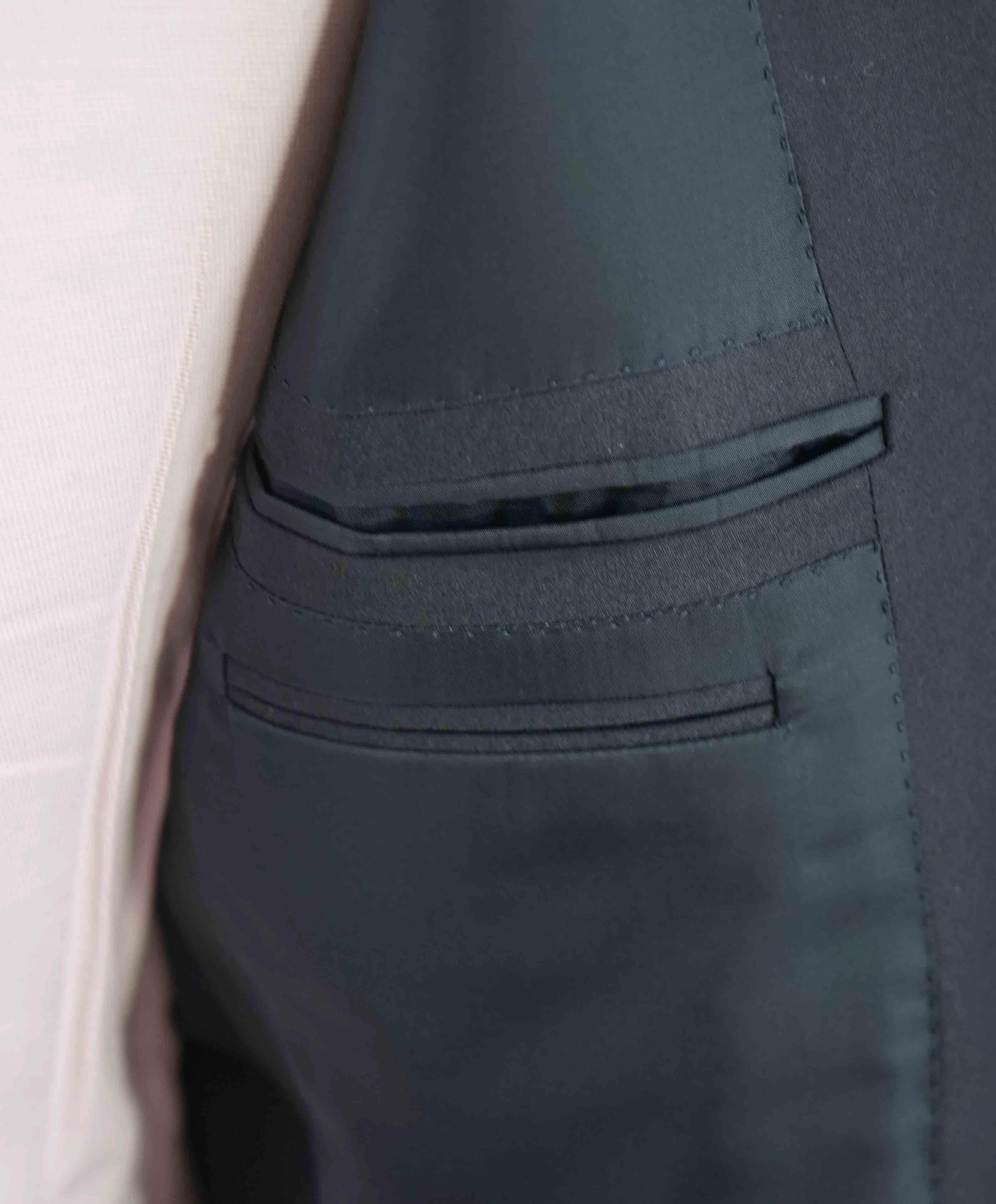 $3,995 ERMENEGILDO ZEGNA -"TROFEO" Navy Premium Suit - 44L