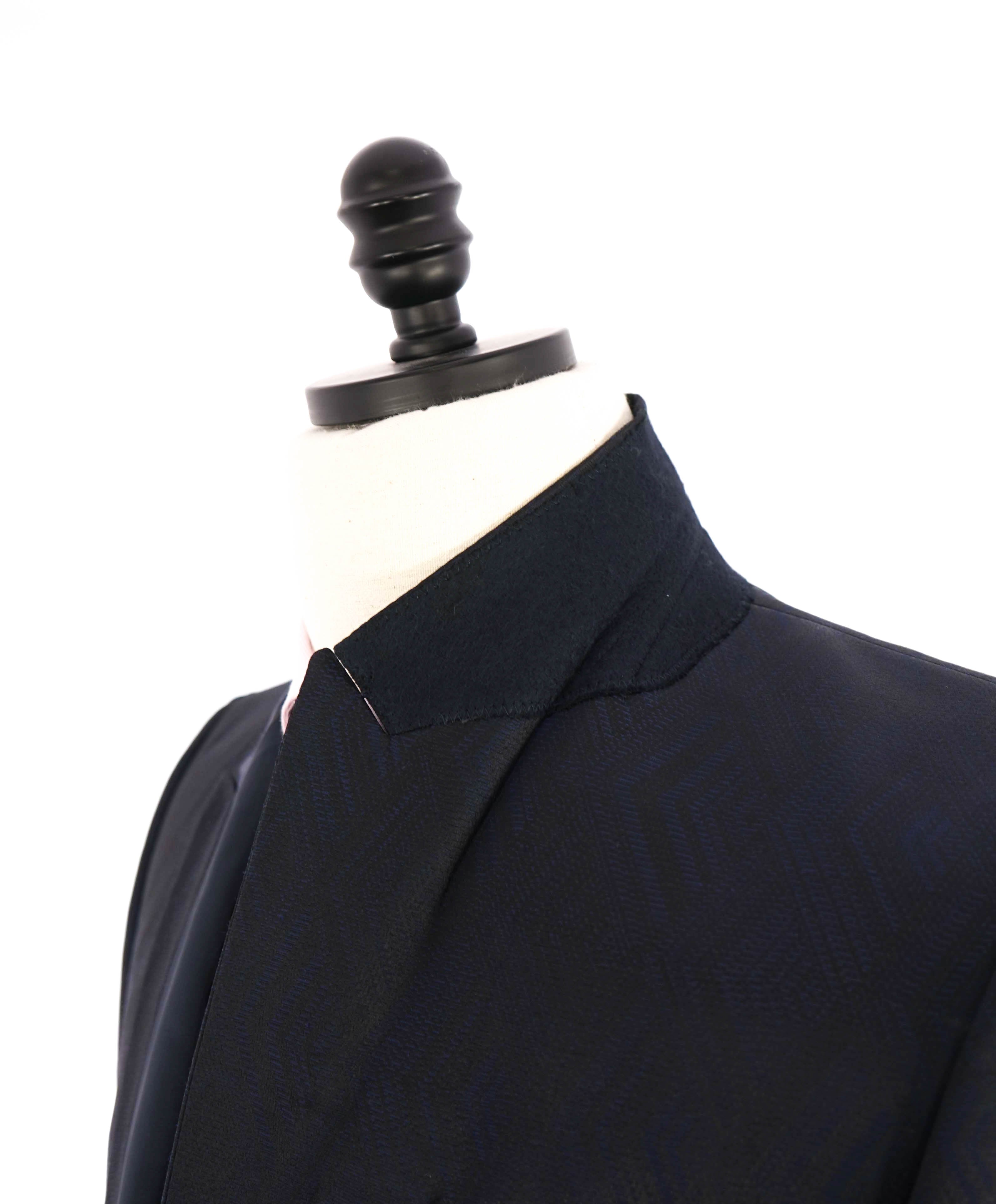 $1,195 VERSACE - Navy Blue PEAK LAPEL TuxDinner Jacket Blazer - 38R