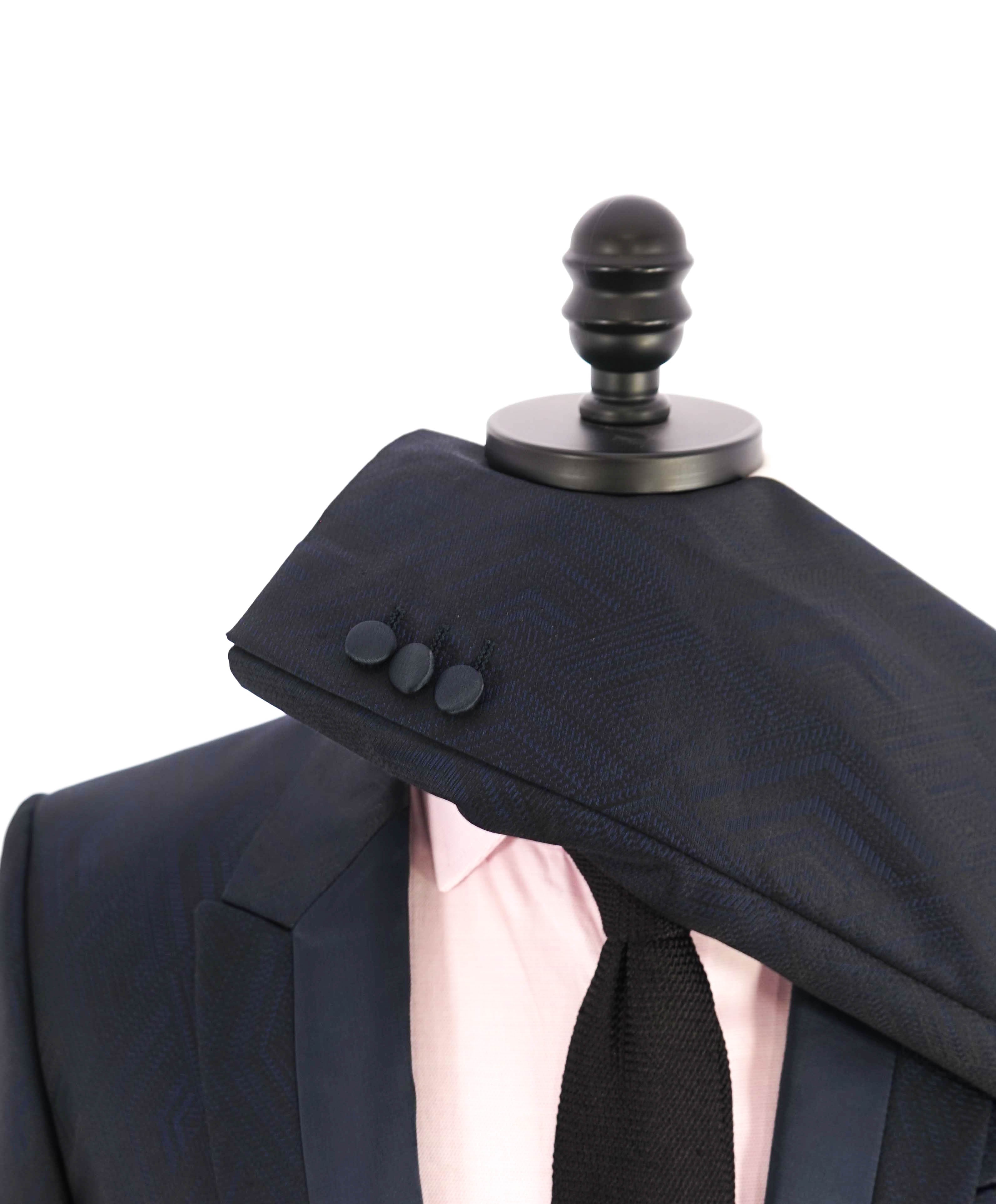 $1,195 VERSACE - Navy Blue PEAK LAPEL TuxDinner Jacket Blazer - 38R