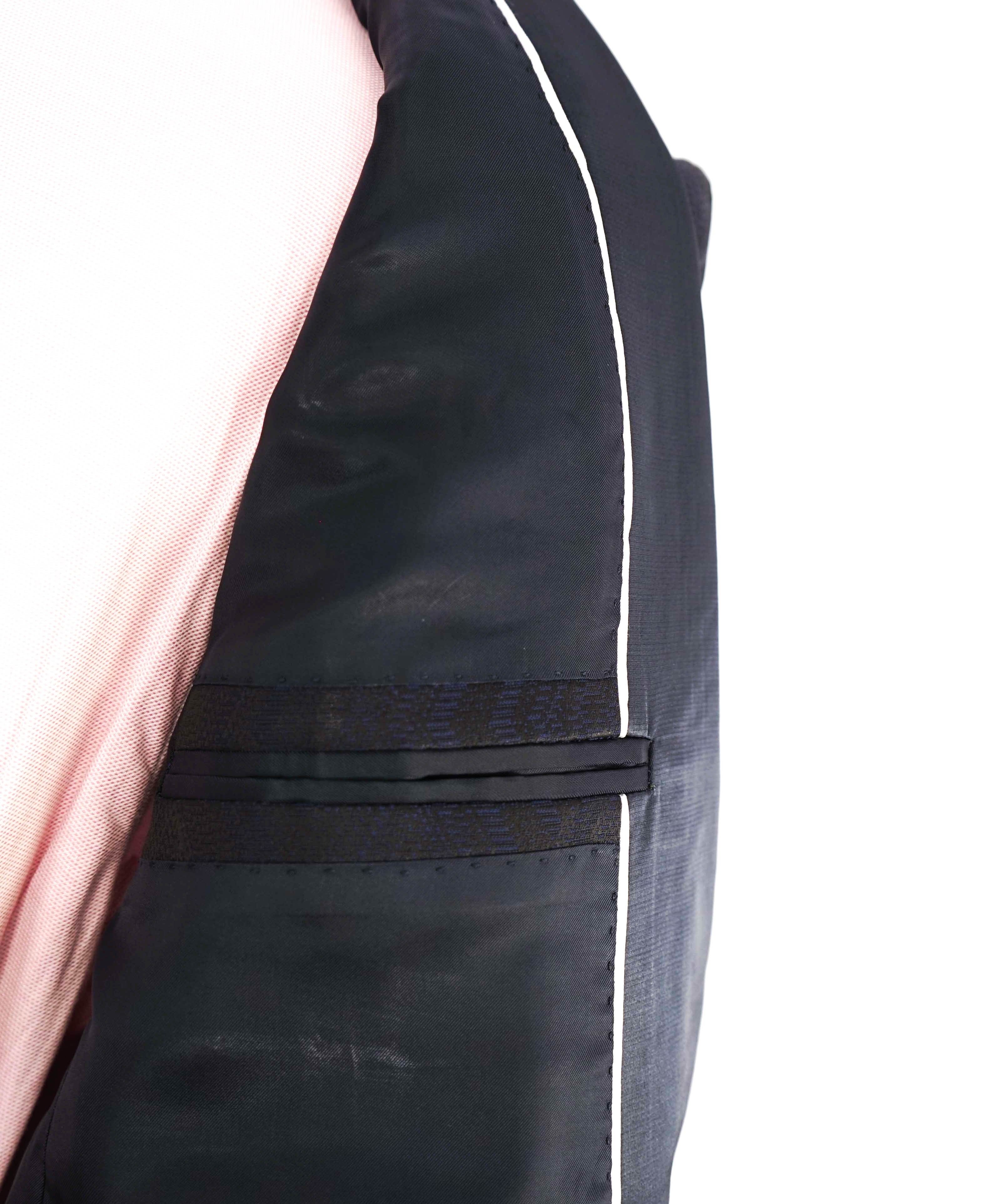 $1,195 VERSACE - Navy Blue PEAK LAPEL TuxDinner Jacket Blazer - 38R