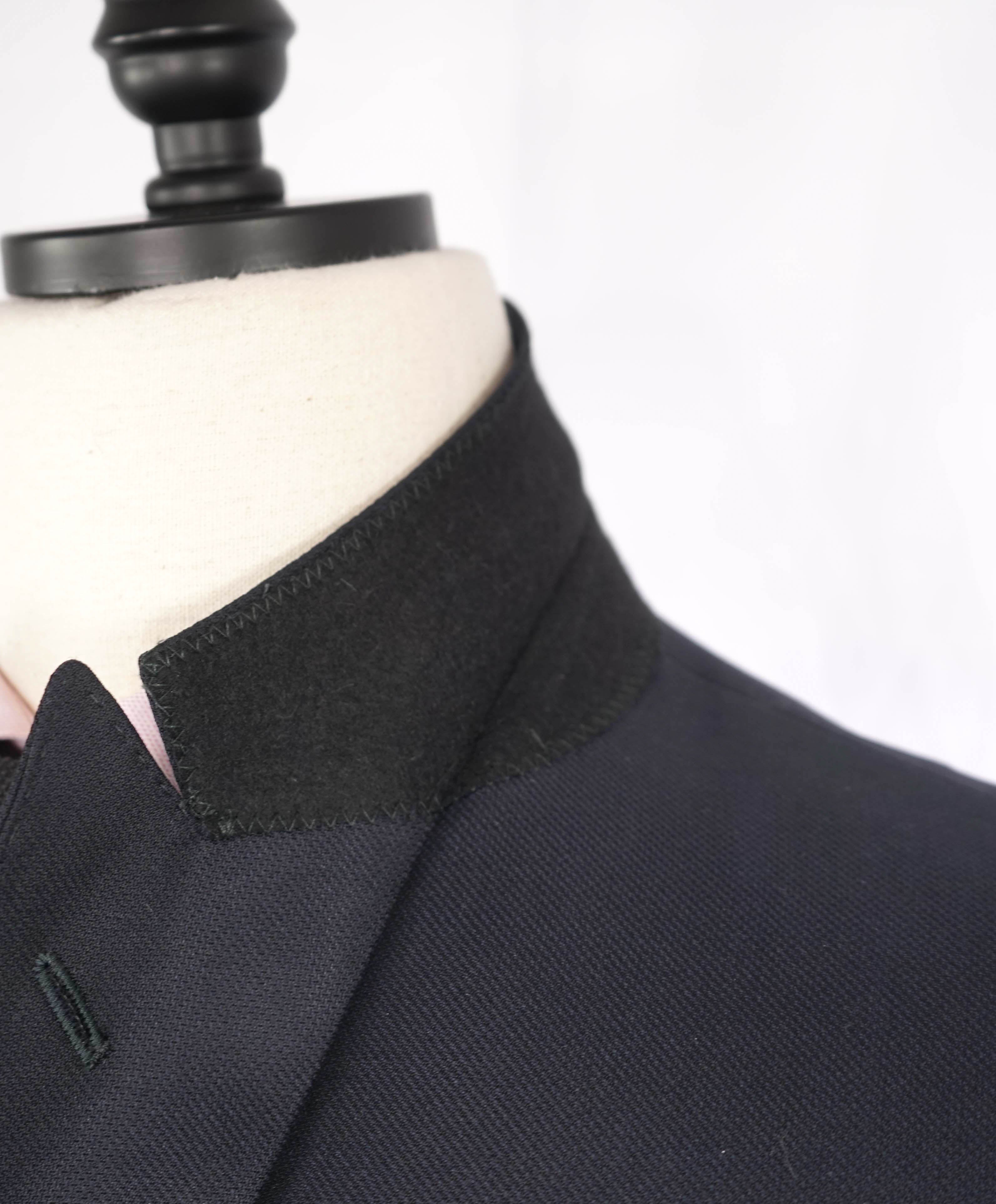 $1,995 EMPORIO ARMANI - 1-Btn "SUPREME" Super 130's “G LINE” Black Suit - 40R