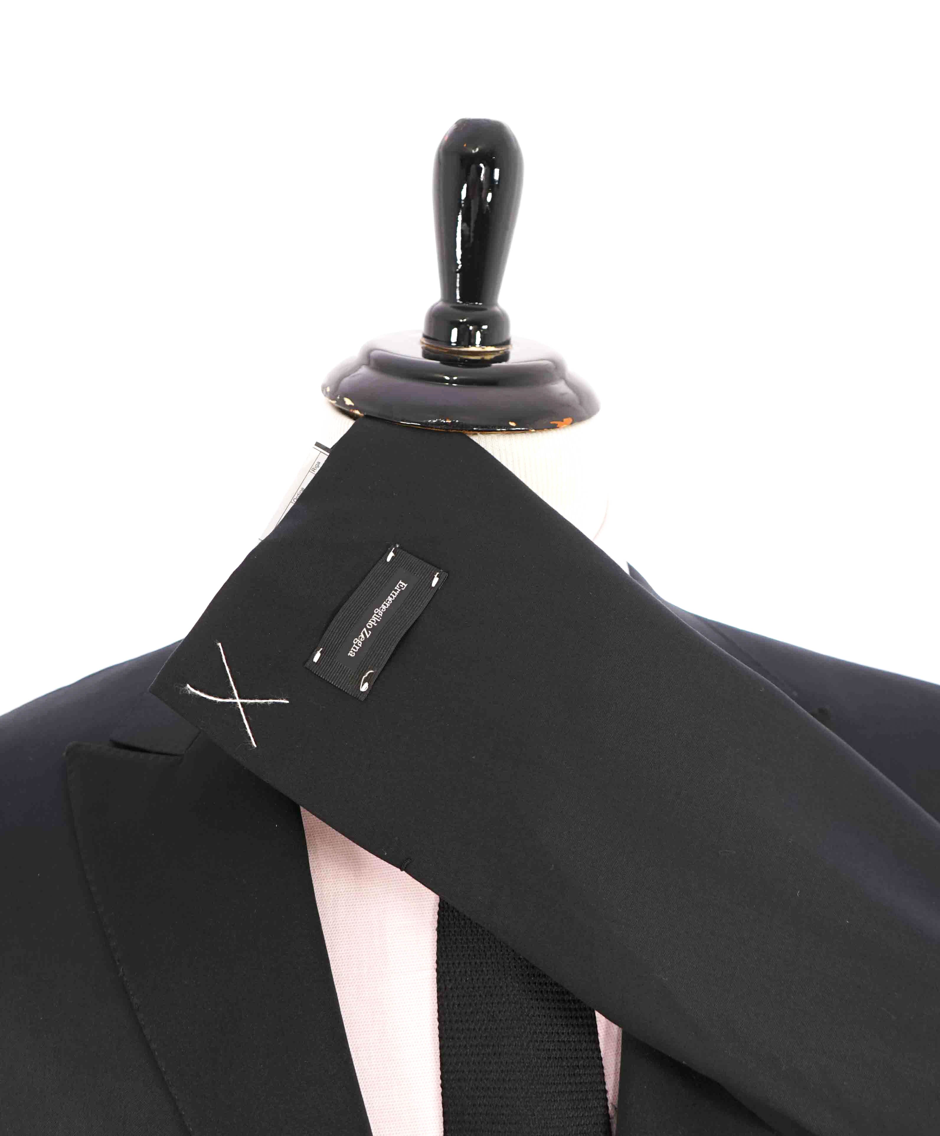 $3,995 ERMENEGILDO ZEGNA -"MICRONSPHERE" PEAK LAPEL Tuxedo - 44L 38W