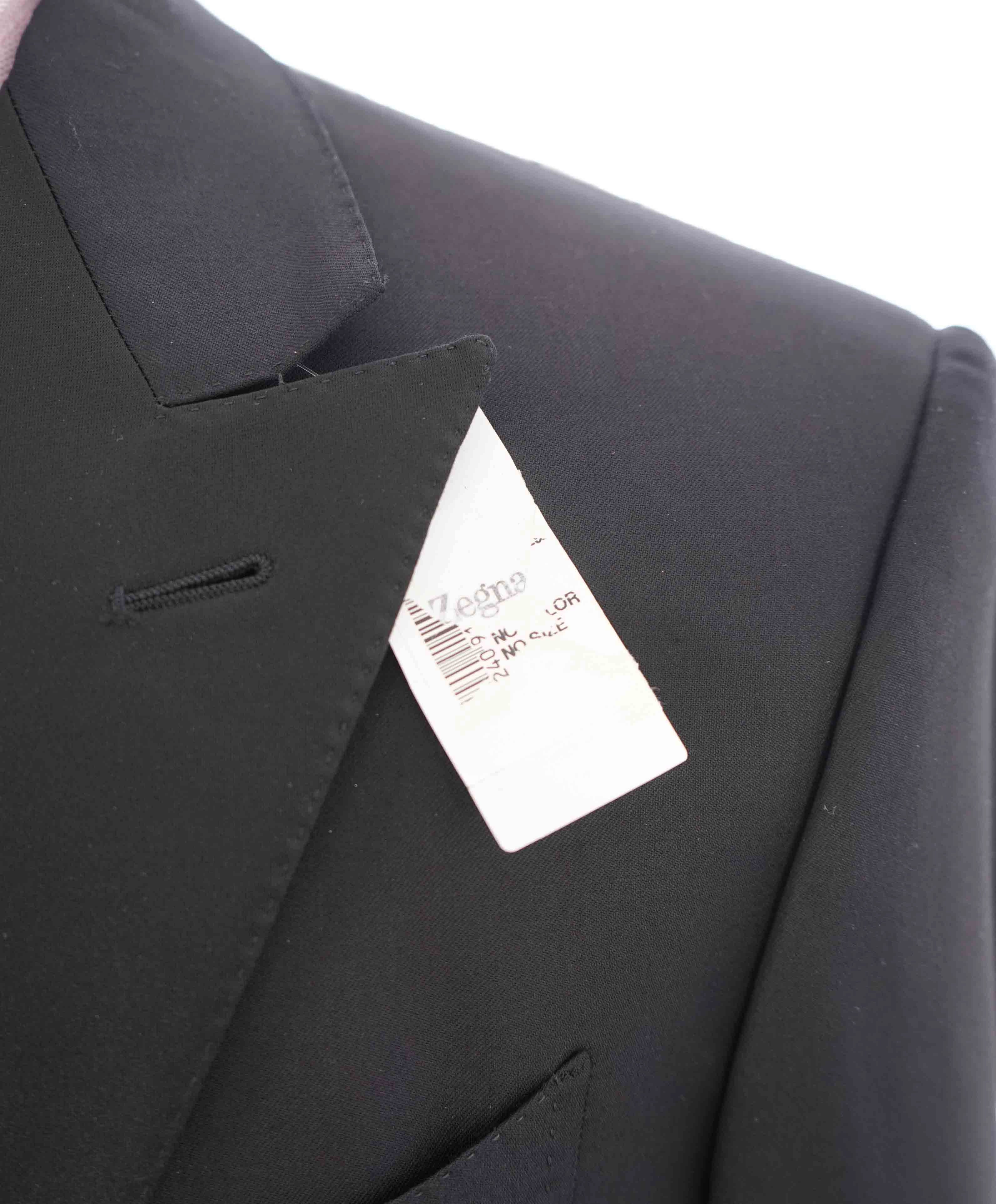 $3,995 ERMENEGILDO ZEGNA -"MICRONSPHERE" PEAK LAPEL Tuxedo - 44L 38W