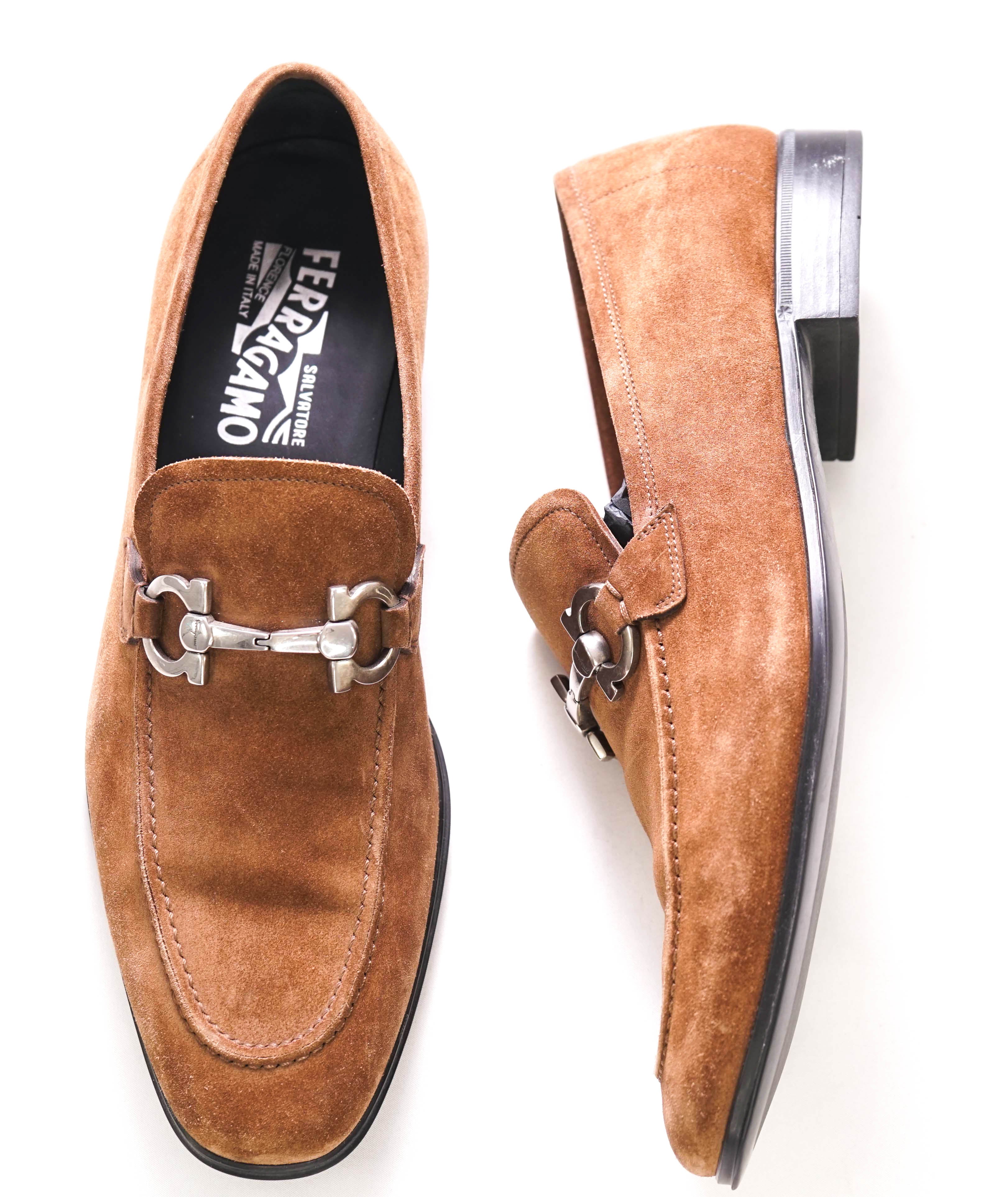 $860 SALVATORE FERRAGAMO - "FLORI 2" Brown Gancini Bit Loafer - 8D US