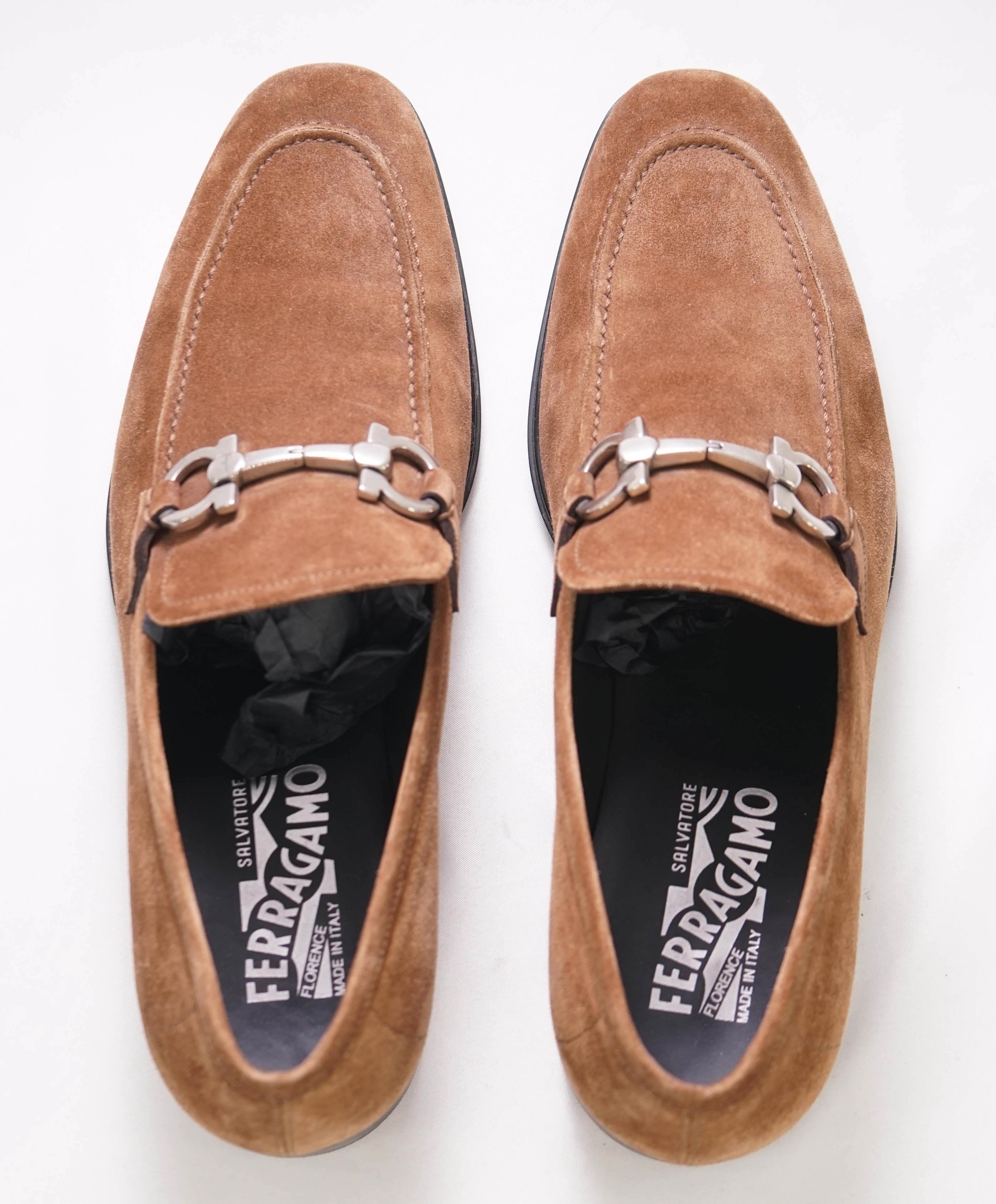 $860 SALVATORE FERRAGAMO - "FLORI 2" Brown Gancini Bit Loafer - 8D US