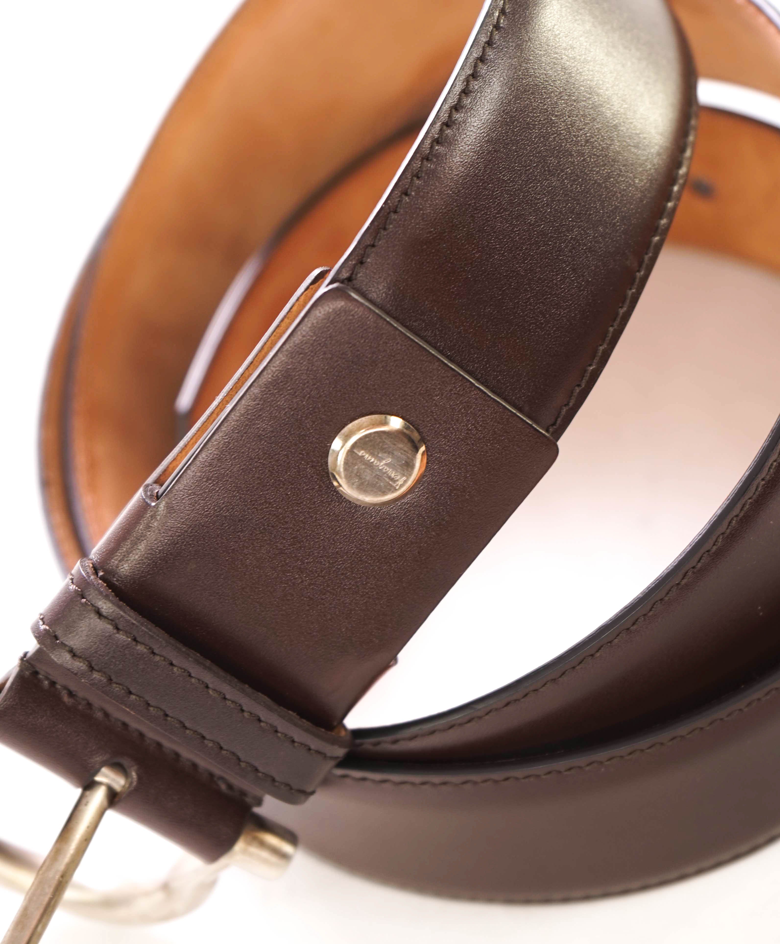 $535 SALVATORE FERRAGAMO - Brown Single Gancini Buckle Leather Belt - 40W (105cm)