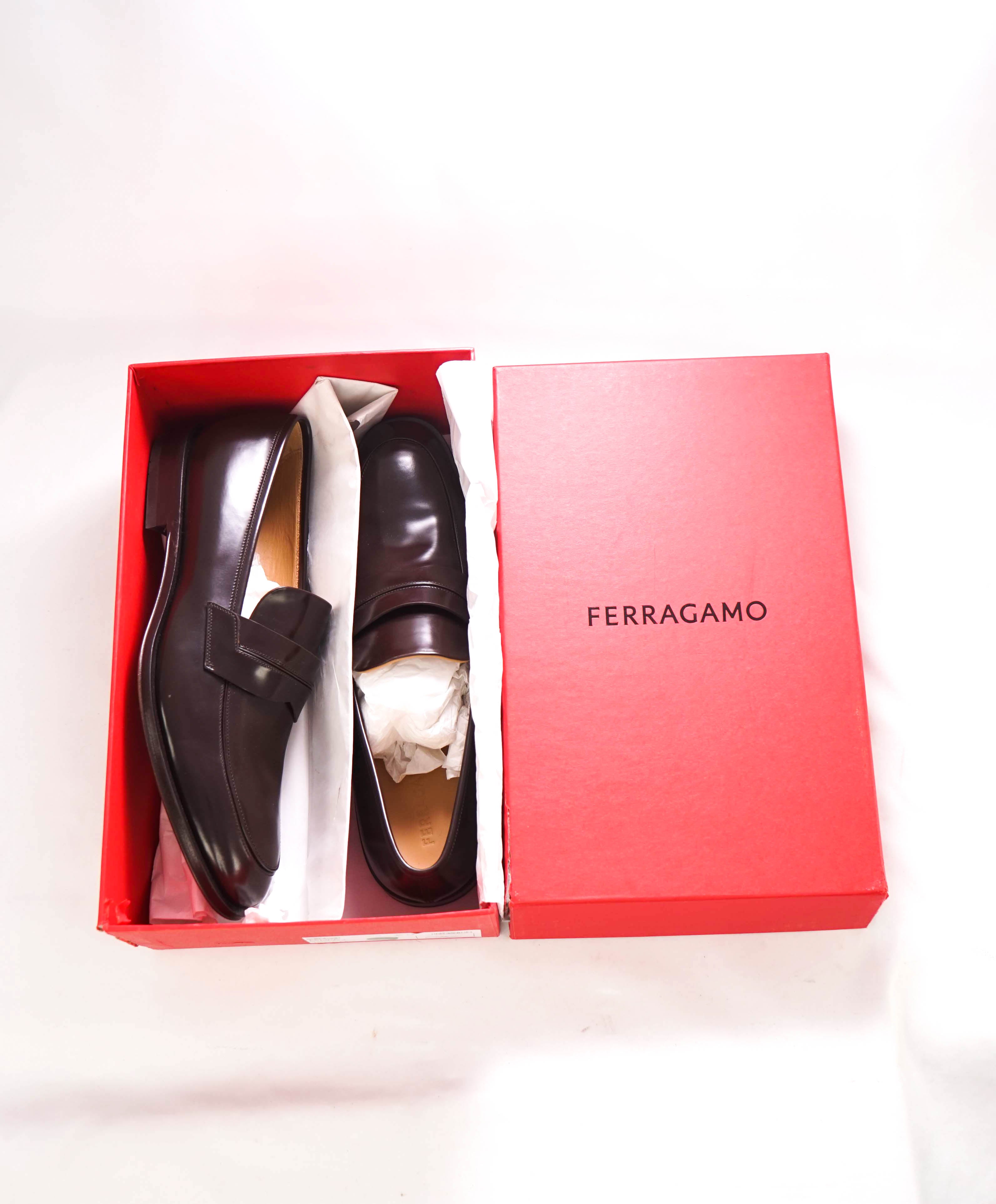 $930 SALVATORE FERRAGAMO - *FELIPE* Brown Penny Loafer - 10.5 EE US