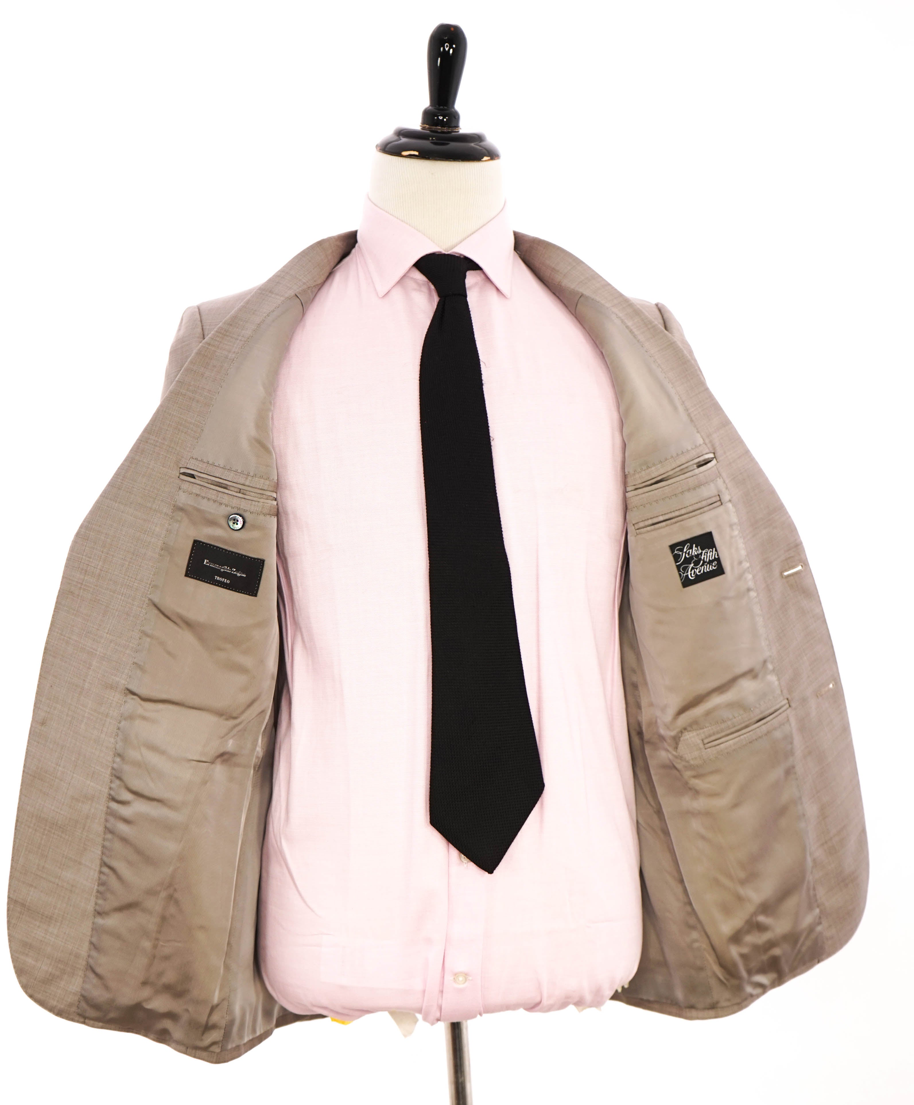 $3,290 ERMENEGILDO ZEGNA- “TORFEO” Camel Blazer- 36R