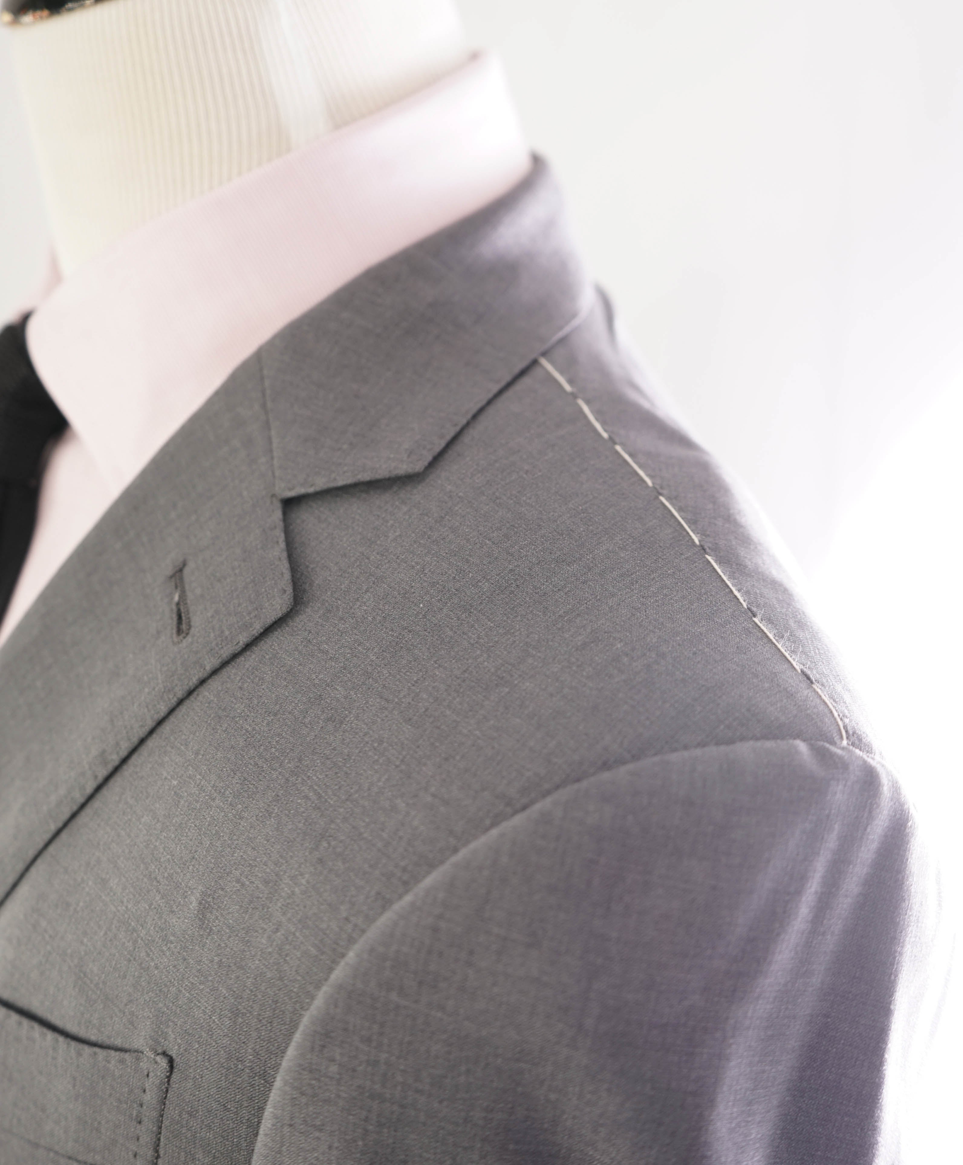 $3,290 ERMENEGILDO ZEGNA-“HIGH PERFORMANCE” Gray Blazer- 40R