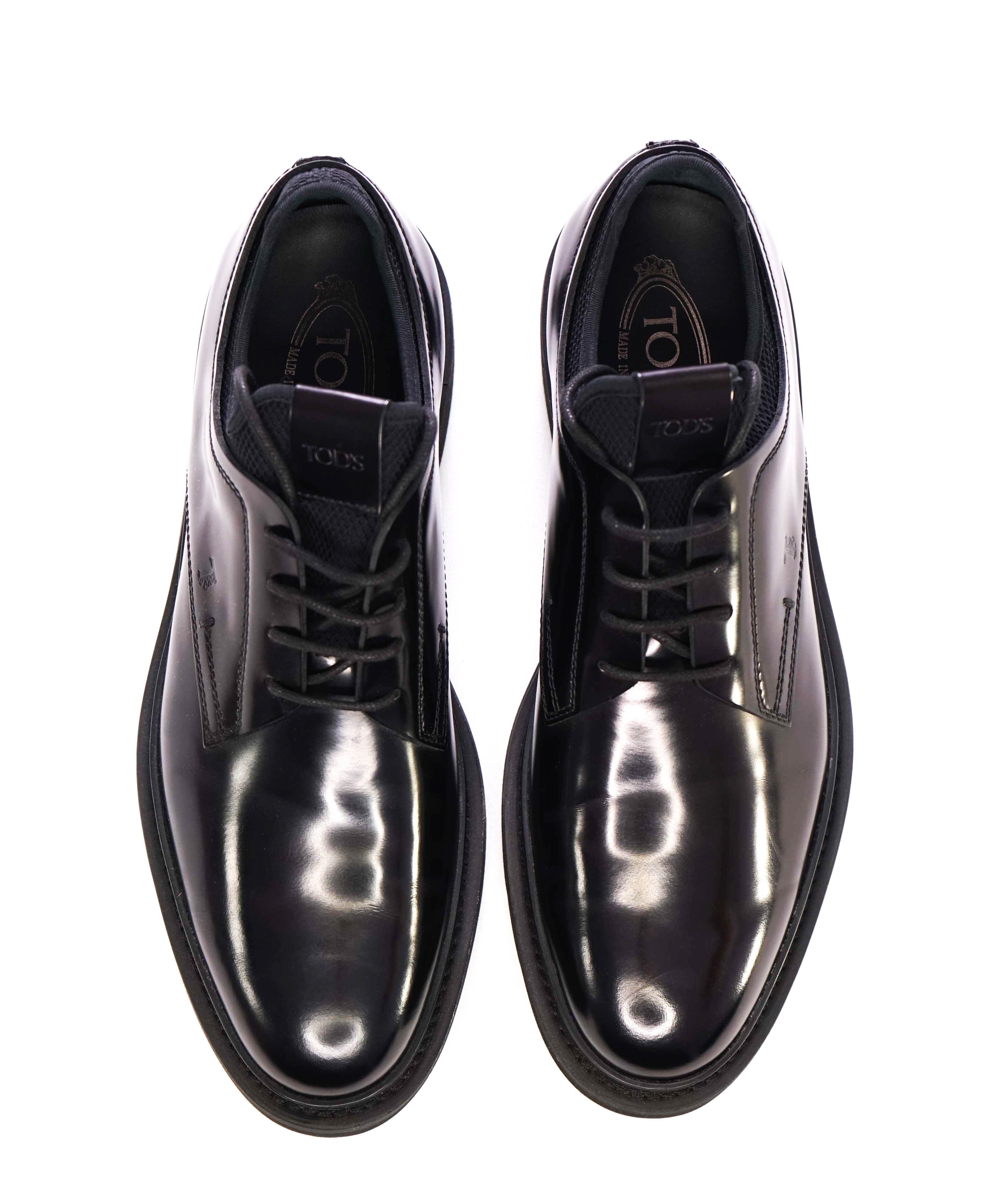 TOD’S - Black Logo Embossed LUG SOLE Vamp Penny Loafers - 9.5 US (8.5 IT)