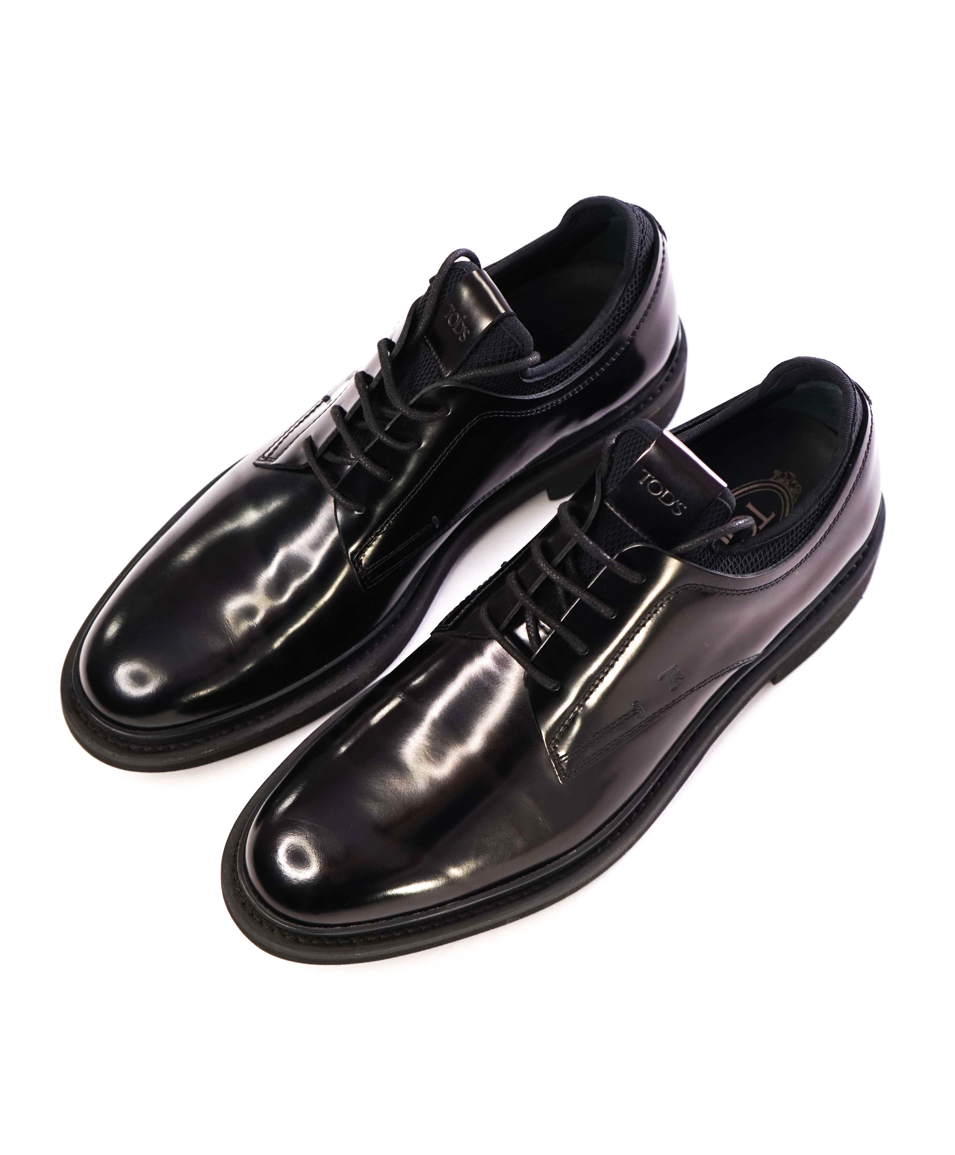 TOD’S - Black Logo Embossed LUG SOLE Vamp Penny Loafers - 9.5 US (8.5 IT)