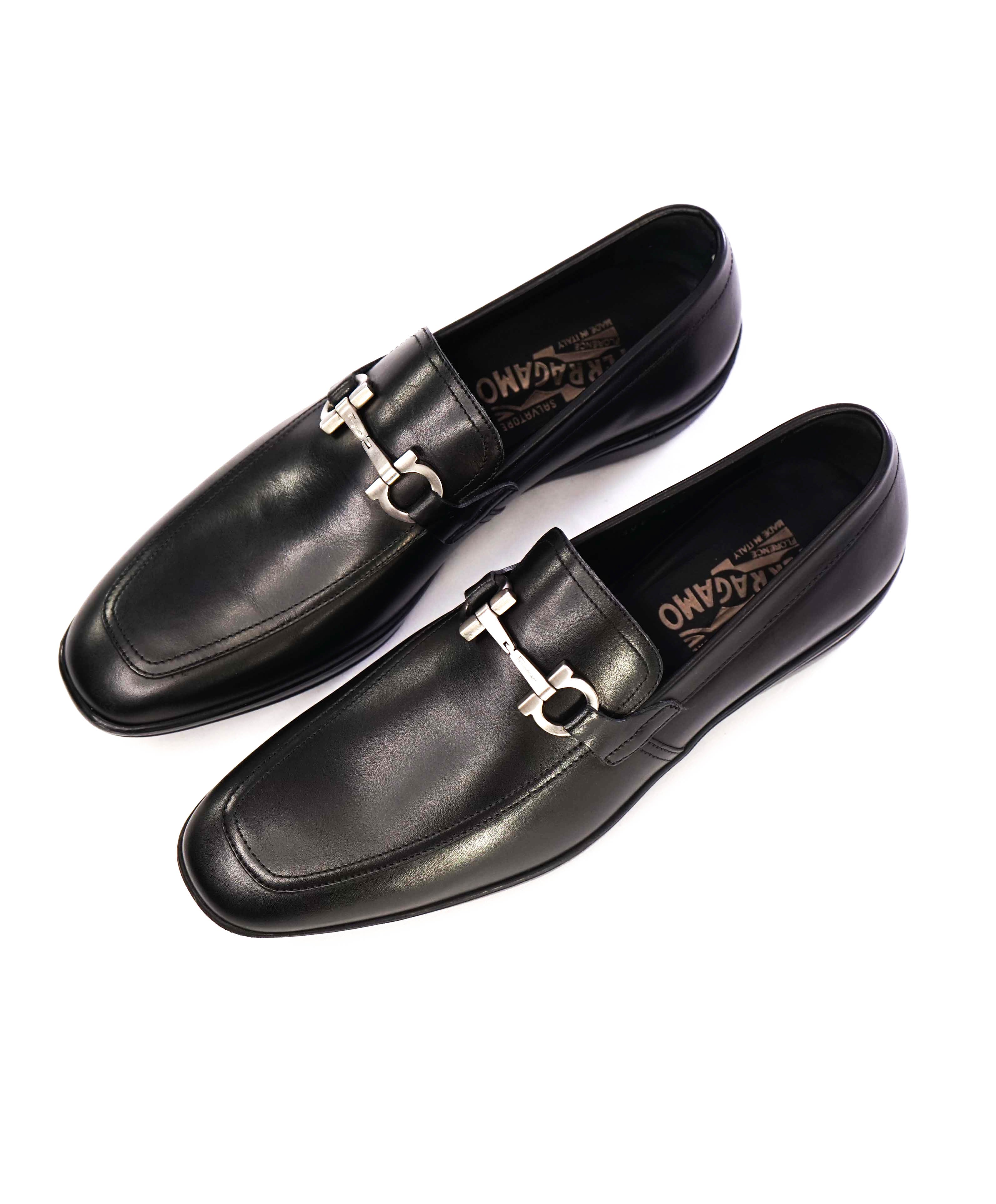 $850 SALVATORE FERRAGAMO - “SIMPLY" Gancini Bit Loafer Black Leather SLEEK - 8.5 D