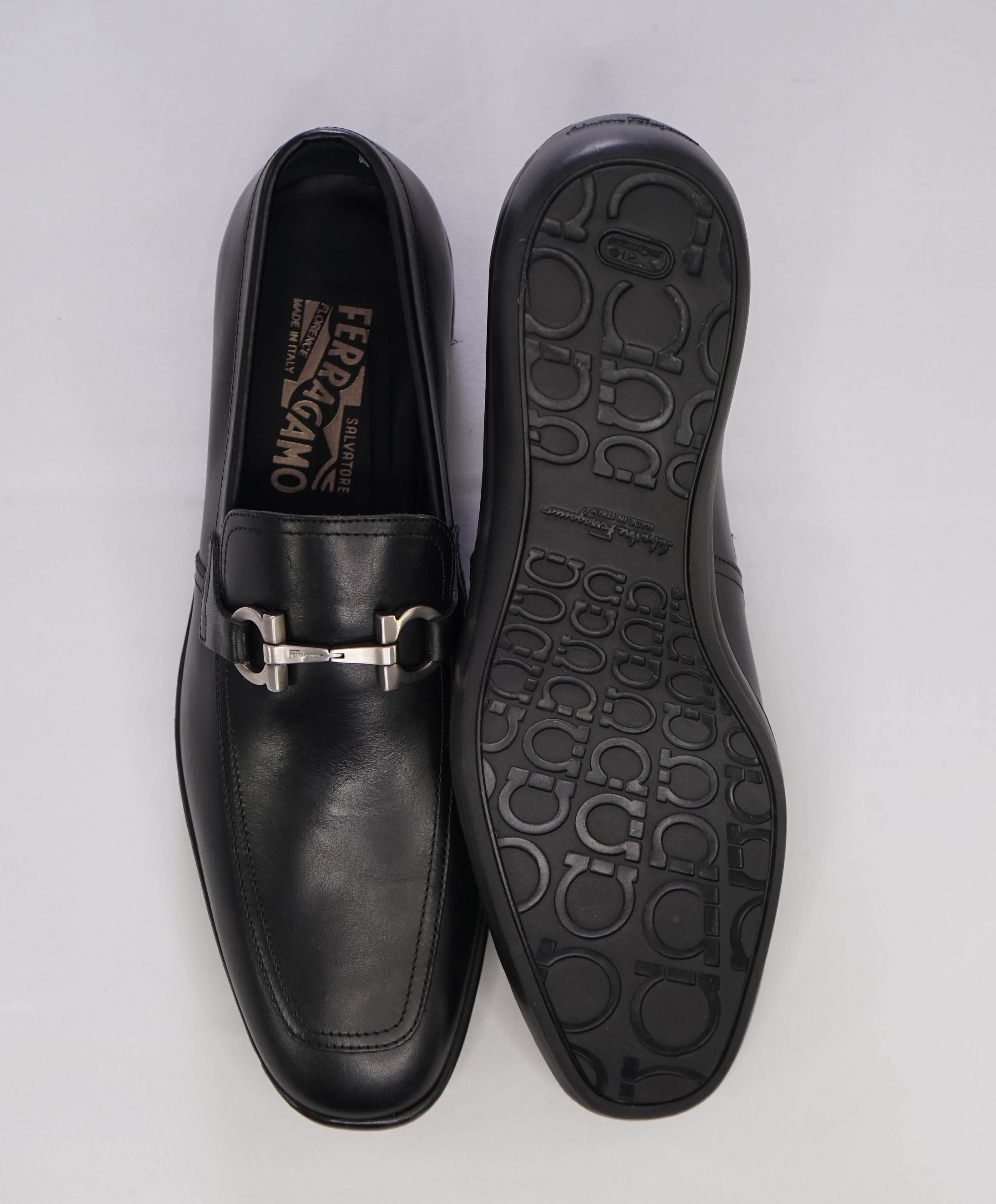 $850 SALVATORE FERRAGAMO - “SIMPLY" Gancini Bit Loafer Black Leather SLEEK - 8.5 D