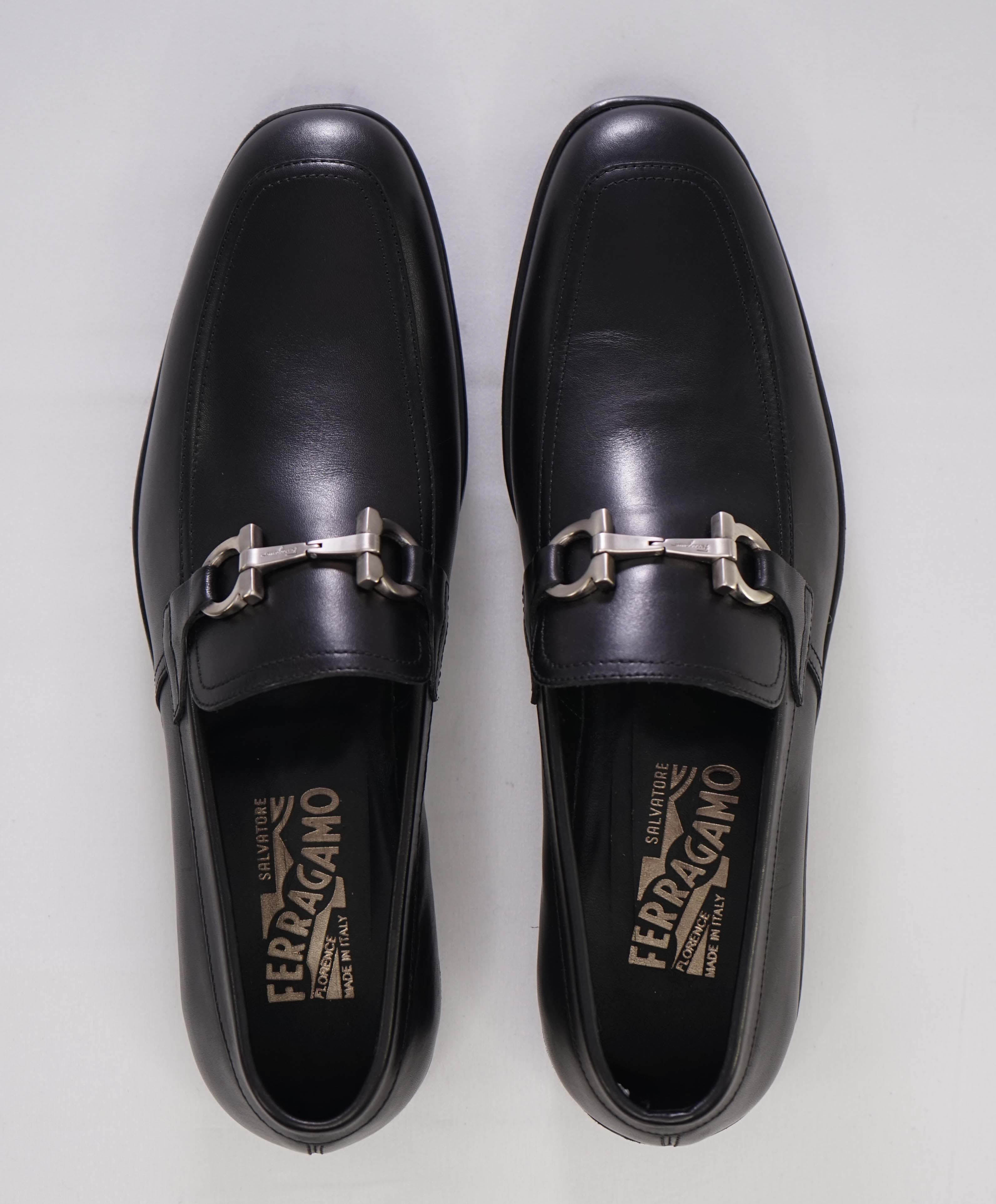 $850 SALVATORE FERRAGAMO - “SIMPLY" Gancini Bit Loafer Black Leather SLEEK - 8.5 D