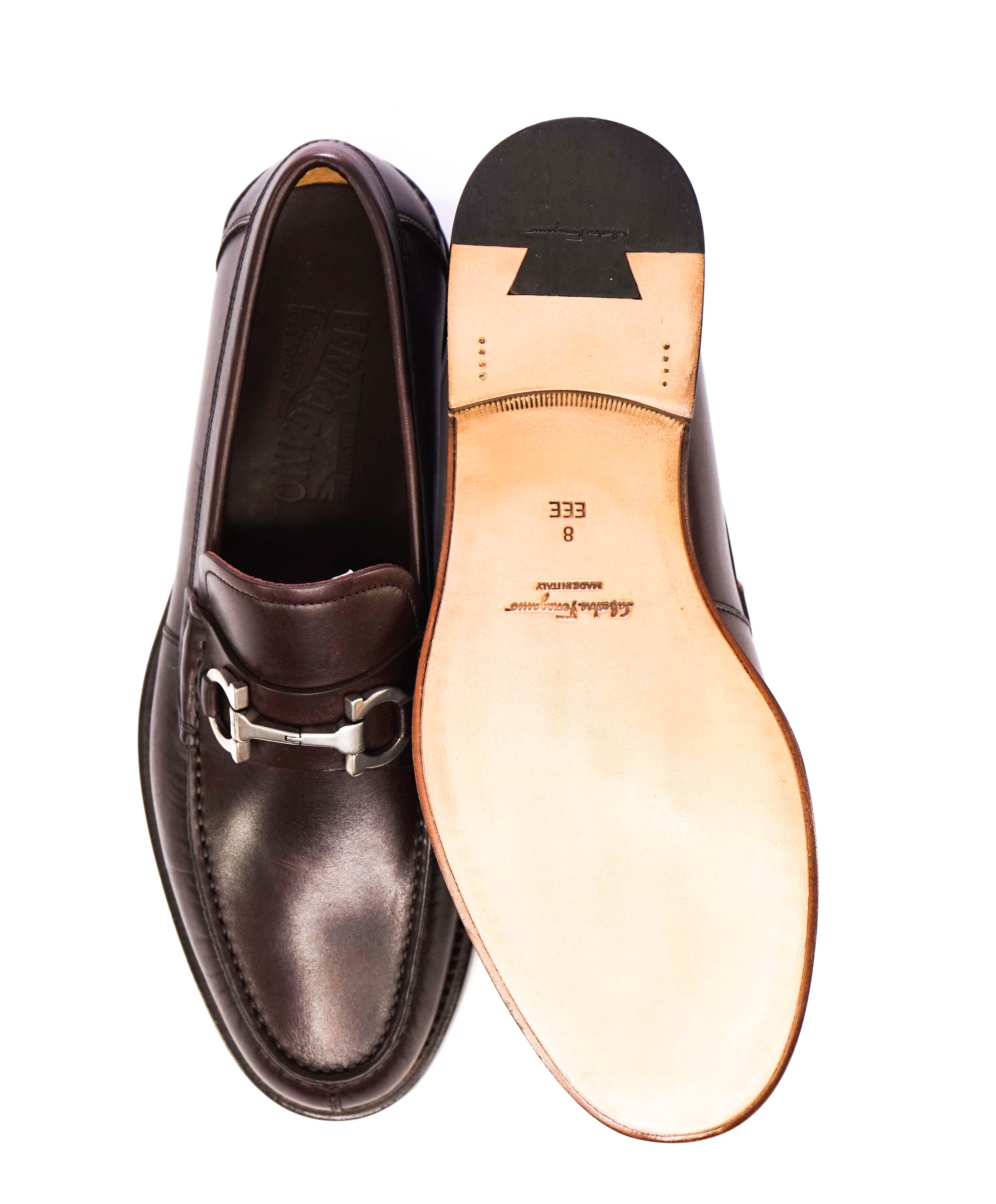 $950 SALVATORE FERRAGAMO - “FORT ROYALE" Gancini Bit Loafer Brown Leather - 8 EEE