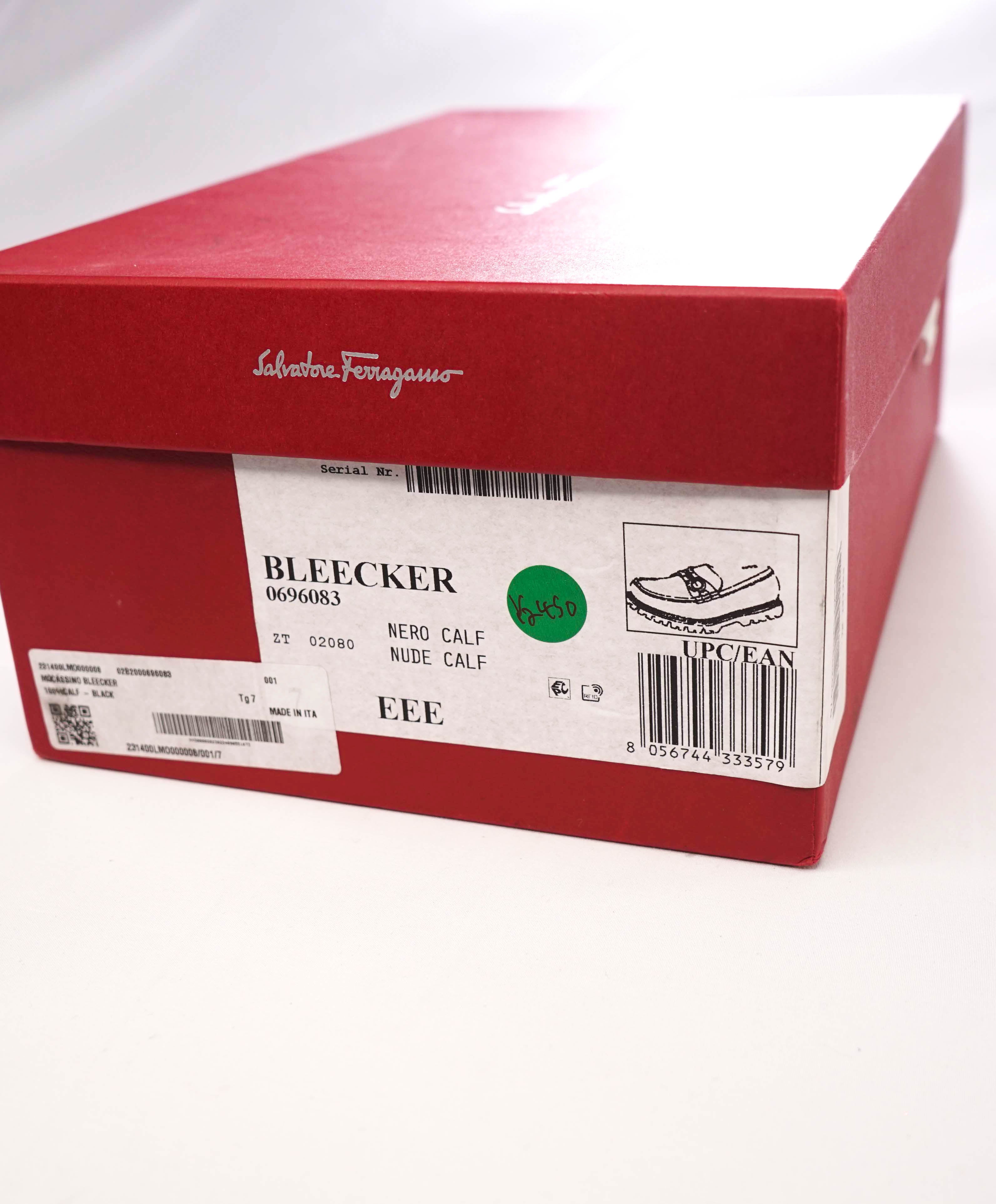 $930 SALVATORE FERRAGAMO - *BLEEKER* Black Leather Lug Sole Loafer - 7 EEE US