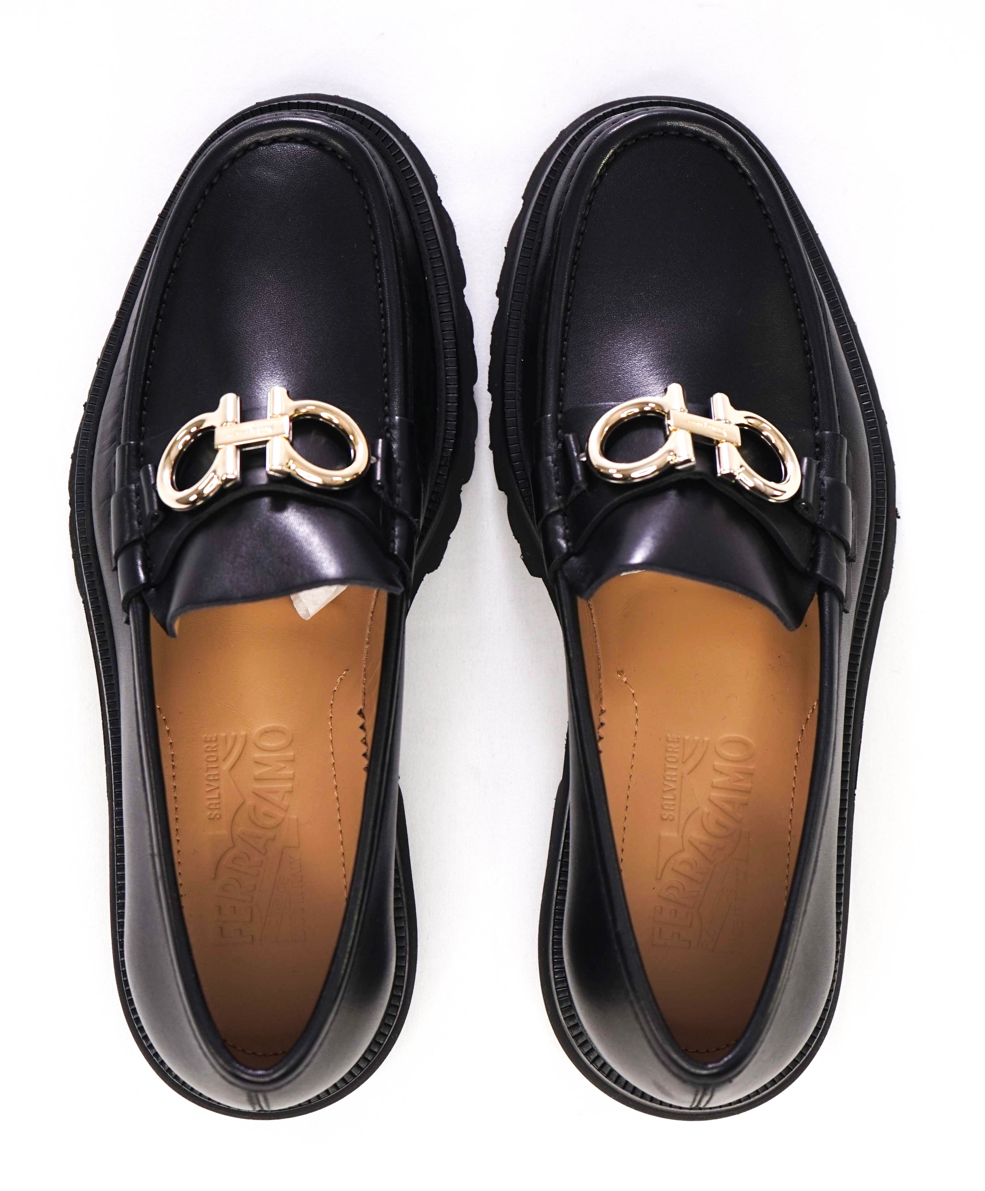 $930 SALVATORE FERRAGAMO - *BLEEKER* Black Leather Lug Sole Loafer - 7 EEE US
