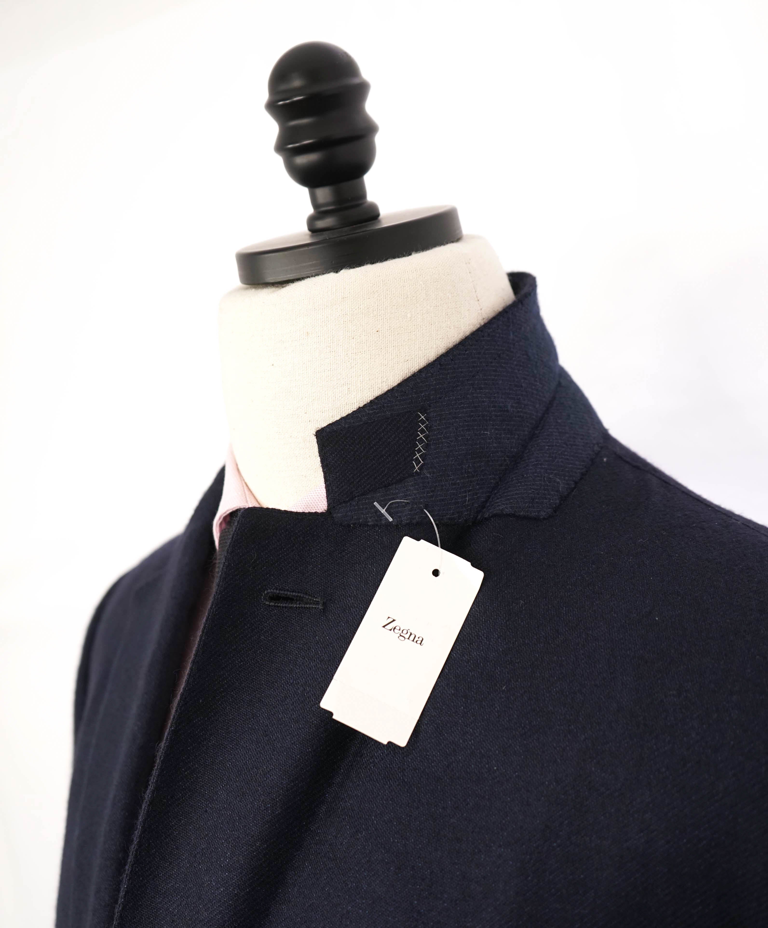 $3,650 ERMENEGILDO ZEGNA- 92% CASHMERE 8% Silk Navy Blazer- 44R