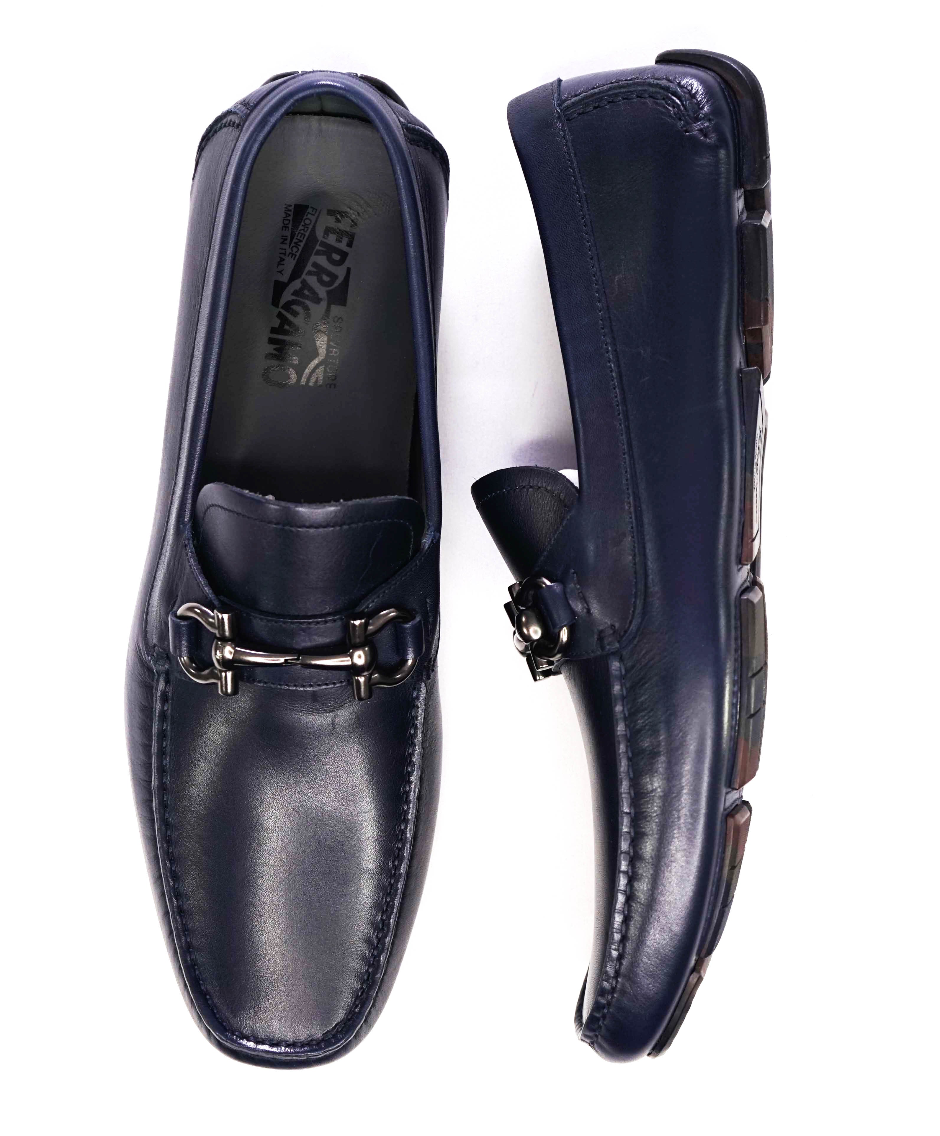 $795 SALVATORE FERRAGAMO - Smooth Navy Leather Parigi Slip On Loafers - 9.5 D