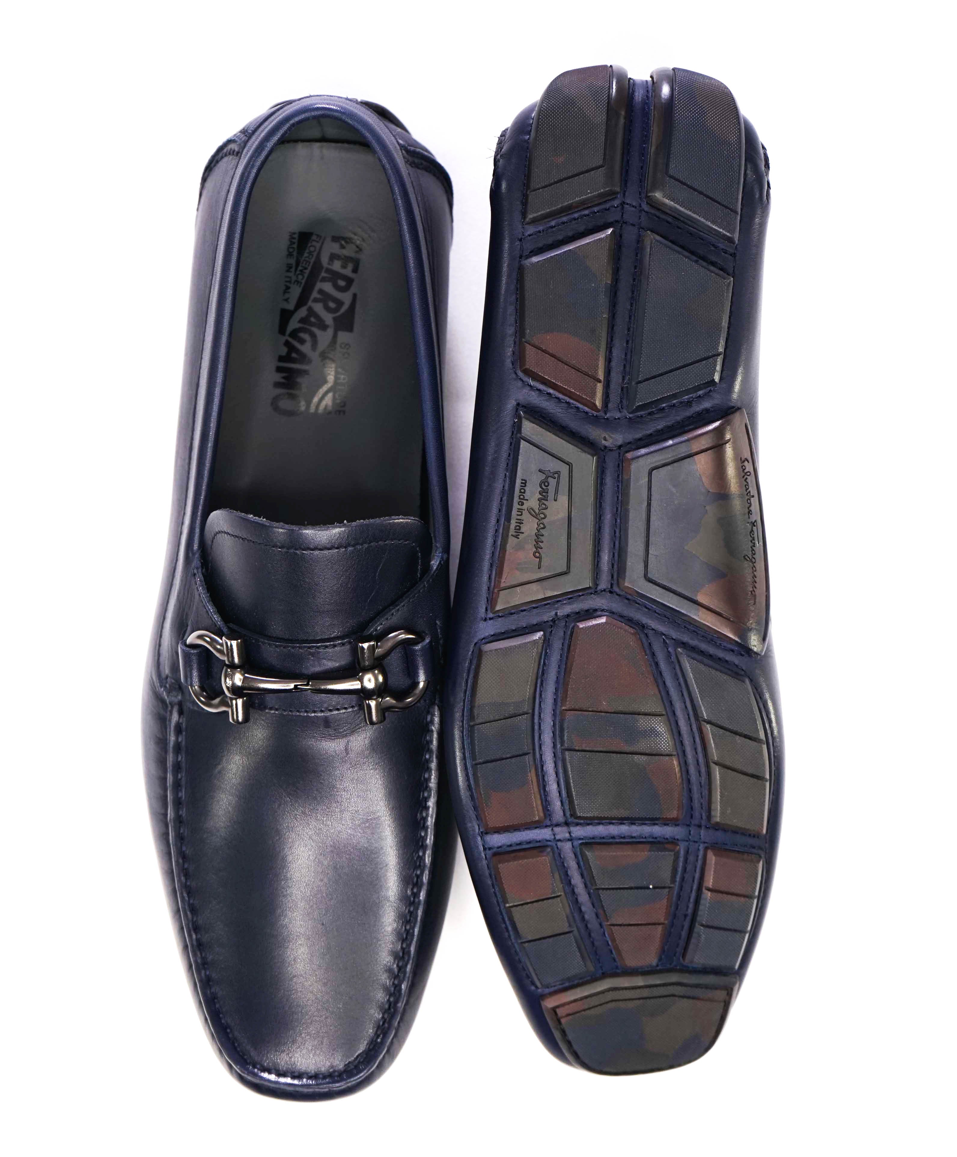 $795 SALVATORE FERRAGAMO - Smooth Navy Leather Parigi Slip On Loafers - 9.5 D