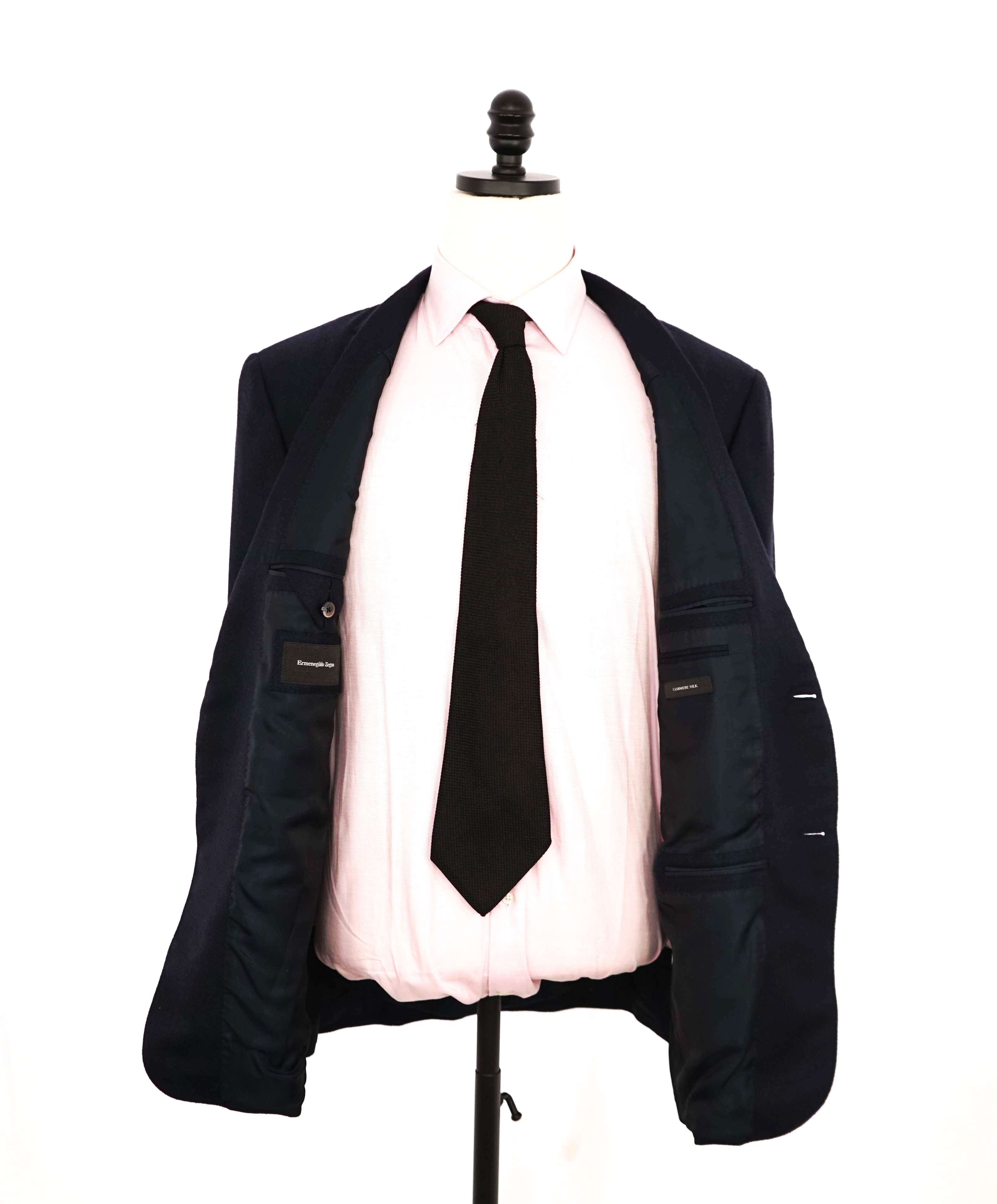 $3,650 ERMENEGILDO ZEGNA- 92% CASHMERE 8% Silk Navy Blazer- 44R