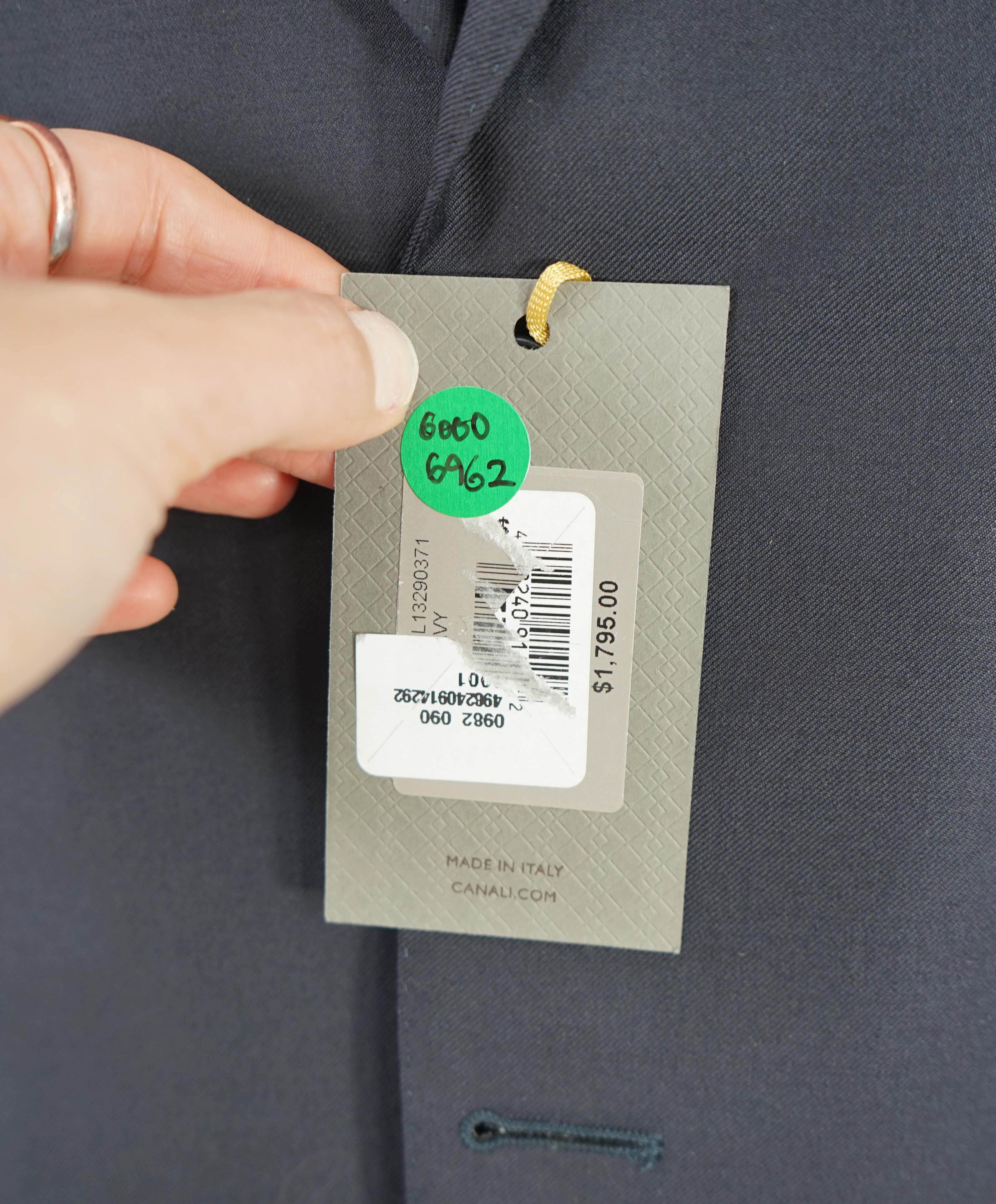 $1,795 CANALI - *CLOSET STAPLE* Solid Navy Blue Notch Lapel Blazer - 46R US