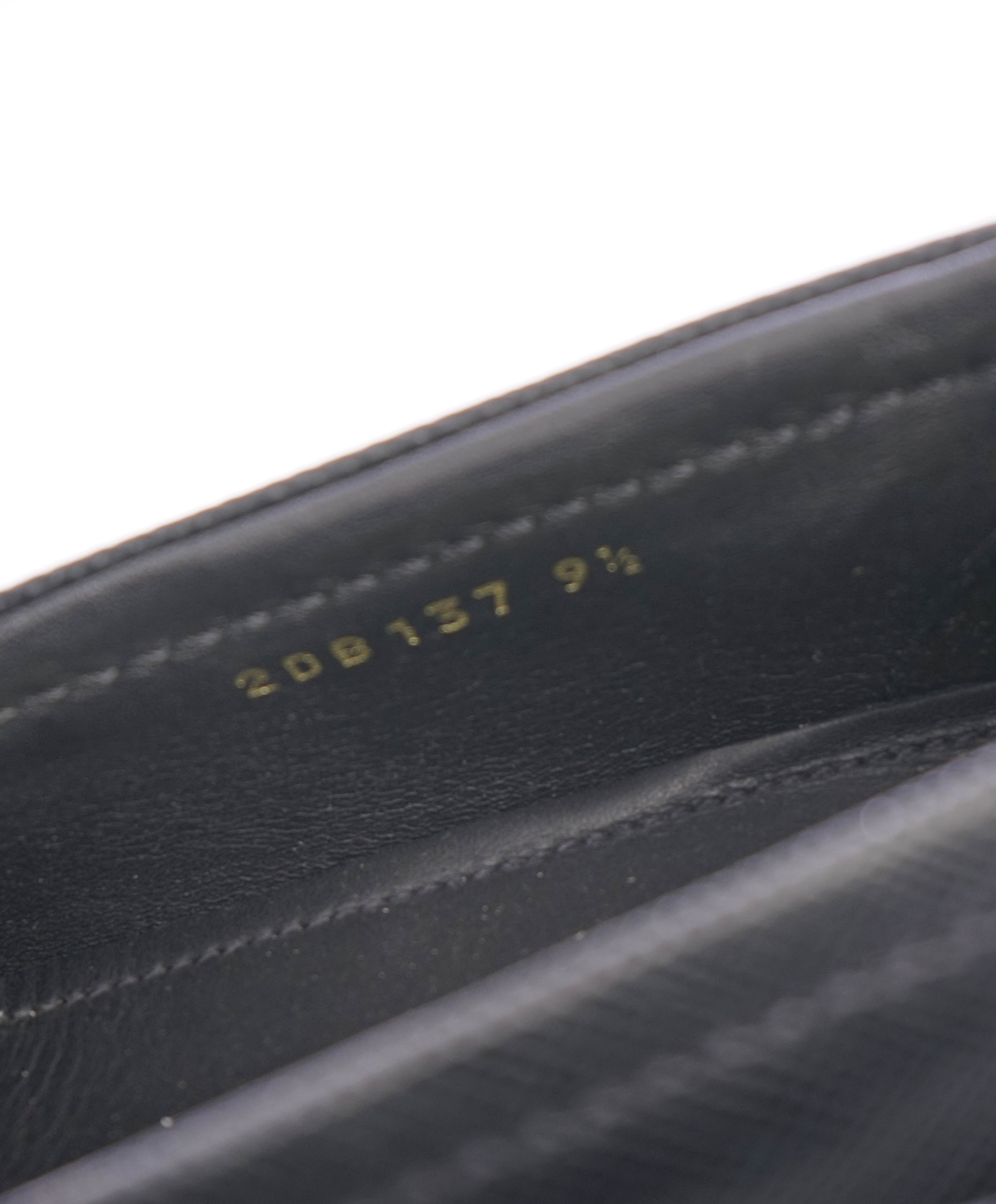 $950 PRADA - Black Saffiano Leather Penny Loafers - 10.5US (9.5 Prada)