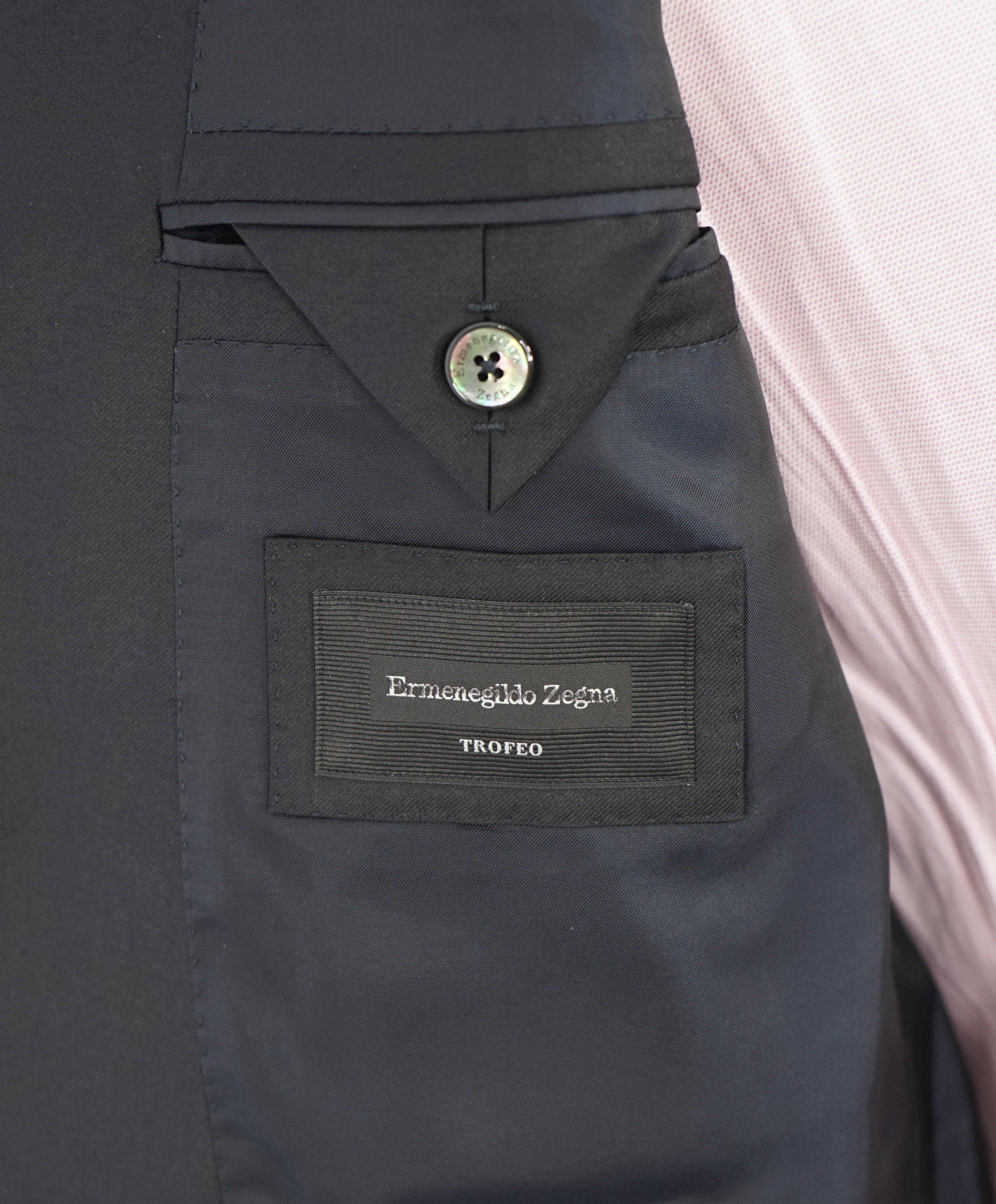 $3,995 ERMENEGILDO ZEGNA -"TROFEO" Navy CLOSET STAPLE Suit - 36R