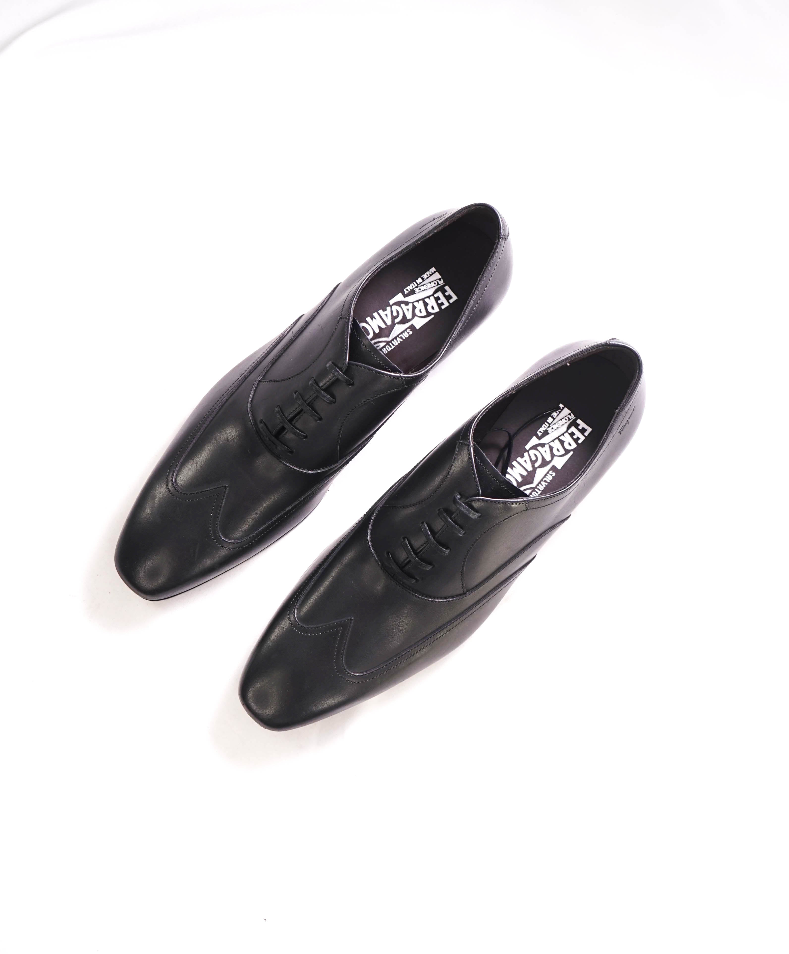 $850 SALVATORE FERRAGAMO - Solid Wingtip Black Leather Oxfords - 8.5 US