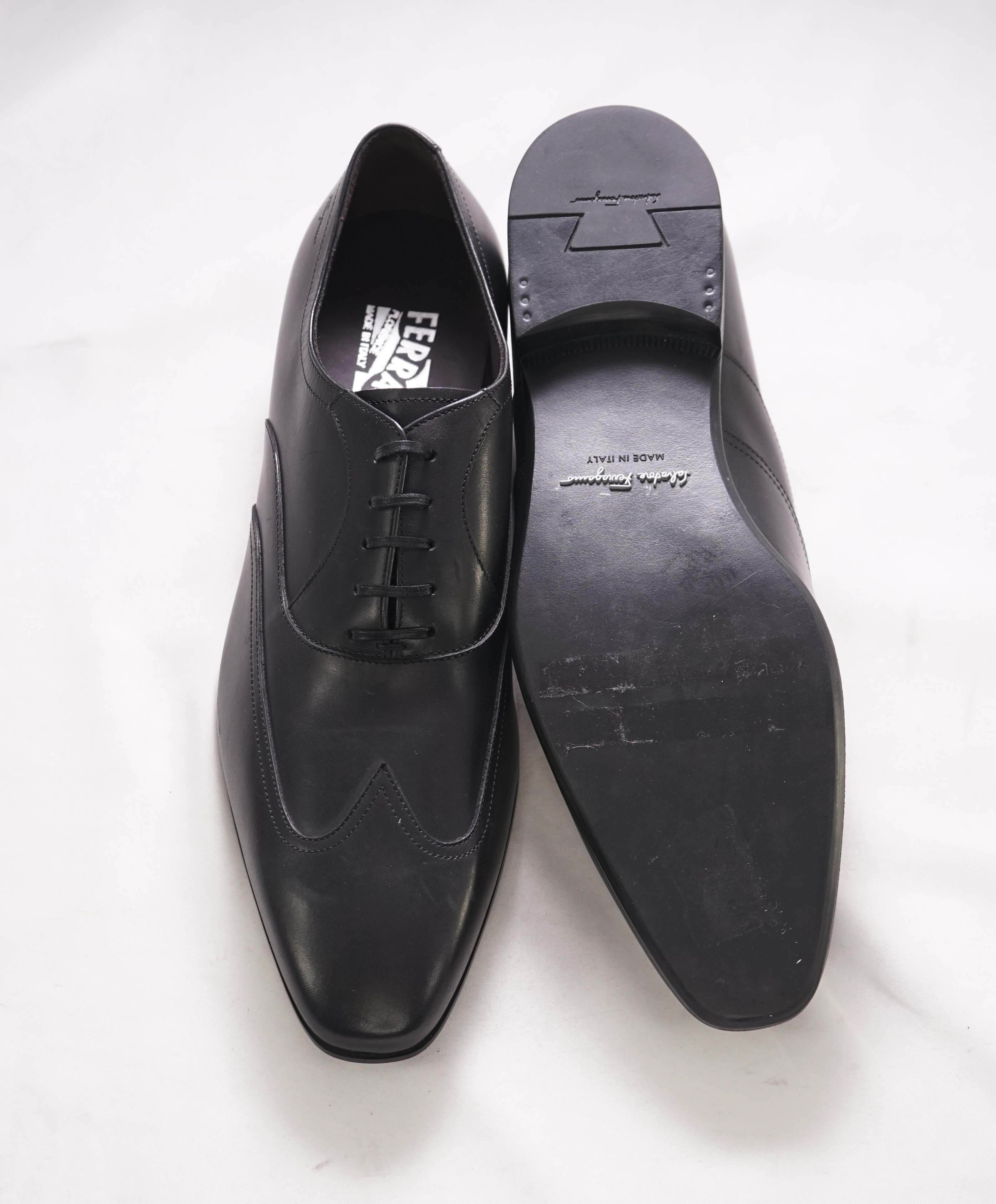 $850 SALVATORE FERRAGAMO - Solid Wingtip Black Leather Oxfords - 8.5 US