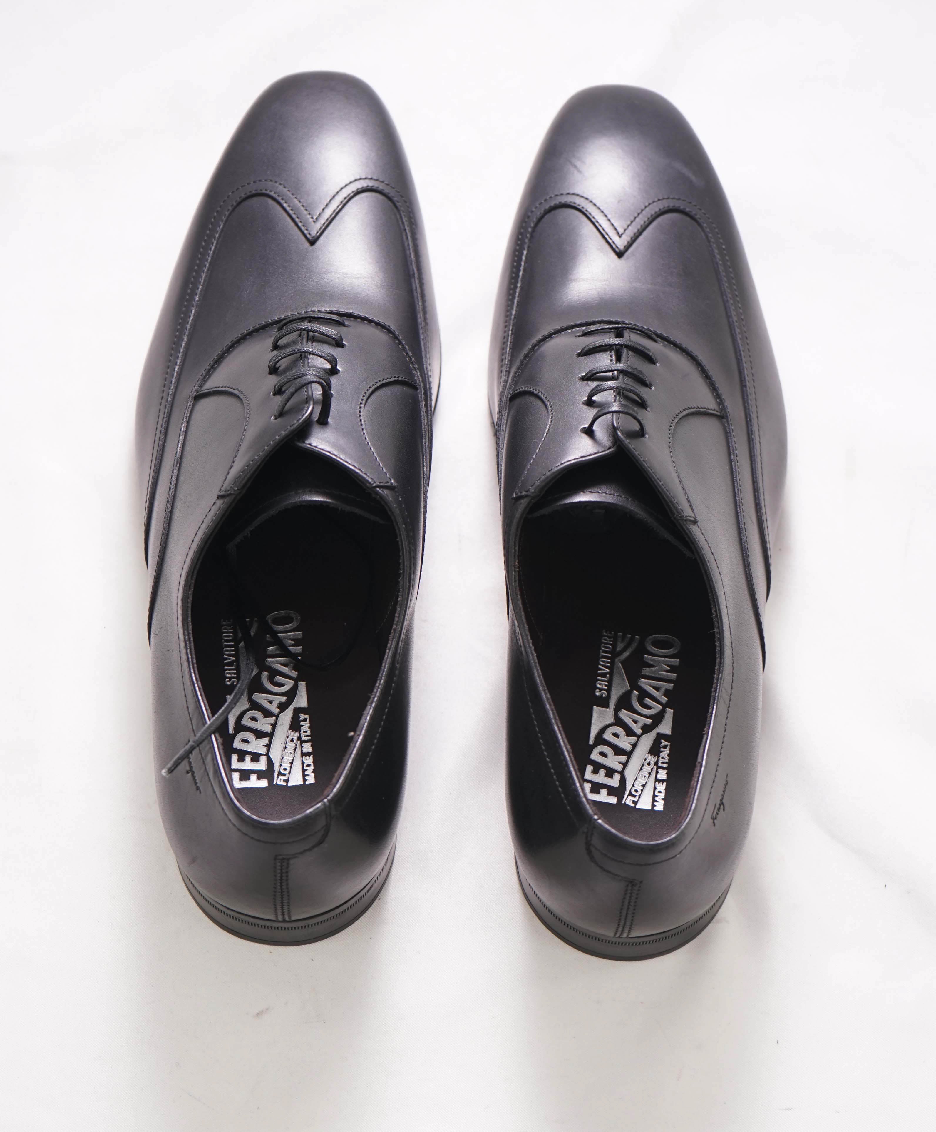 $850 SALVATORE FERRAGAMO - Solid Wingtip Black Leather Oxfords - 8.5 US