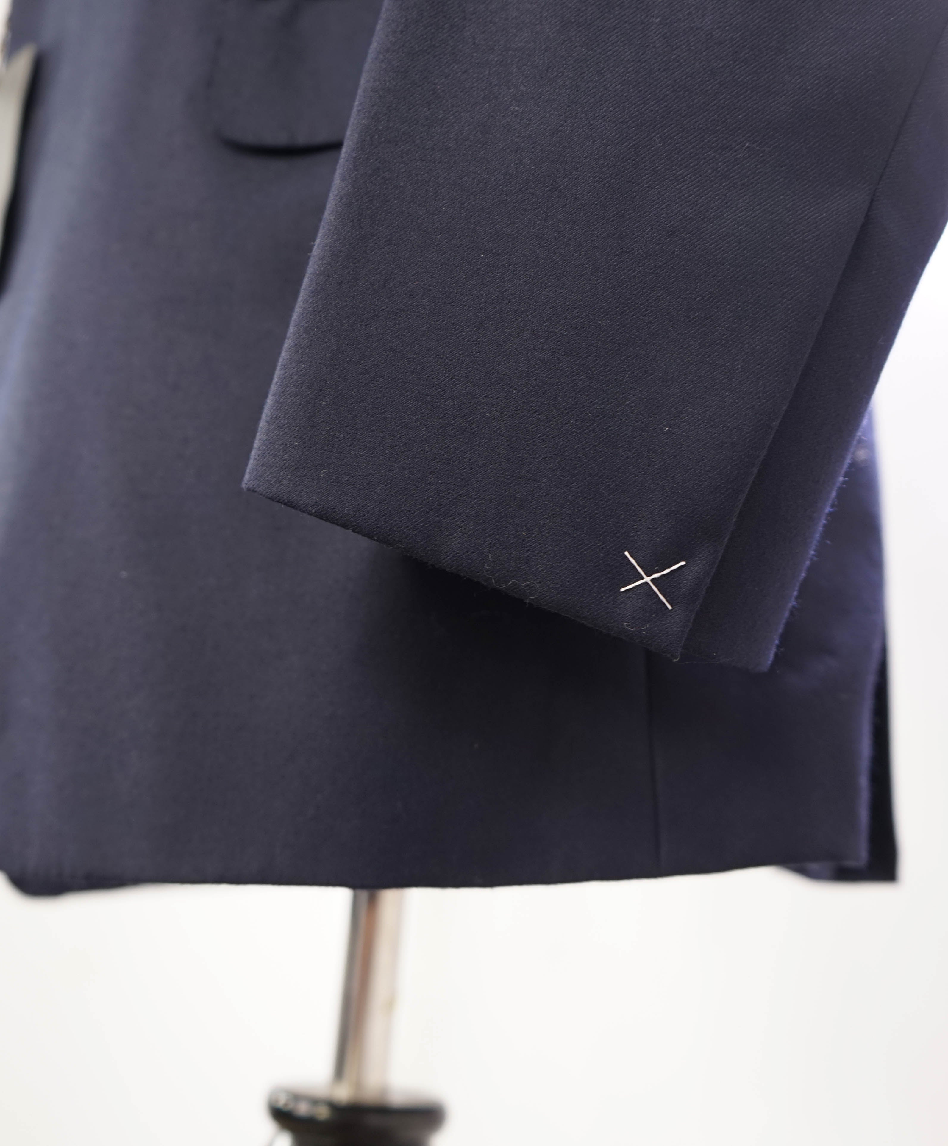 $4,800 BRIONI - NAVY 2-Button Hand Made Italy Blazer- 42R US