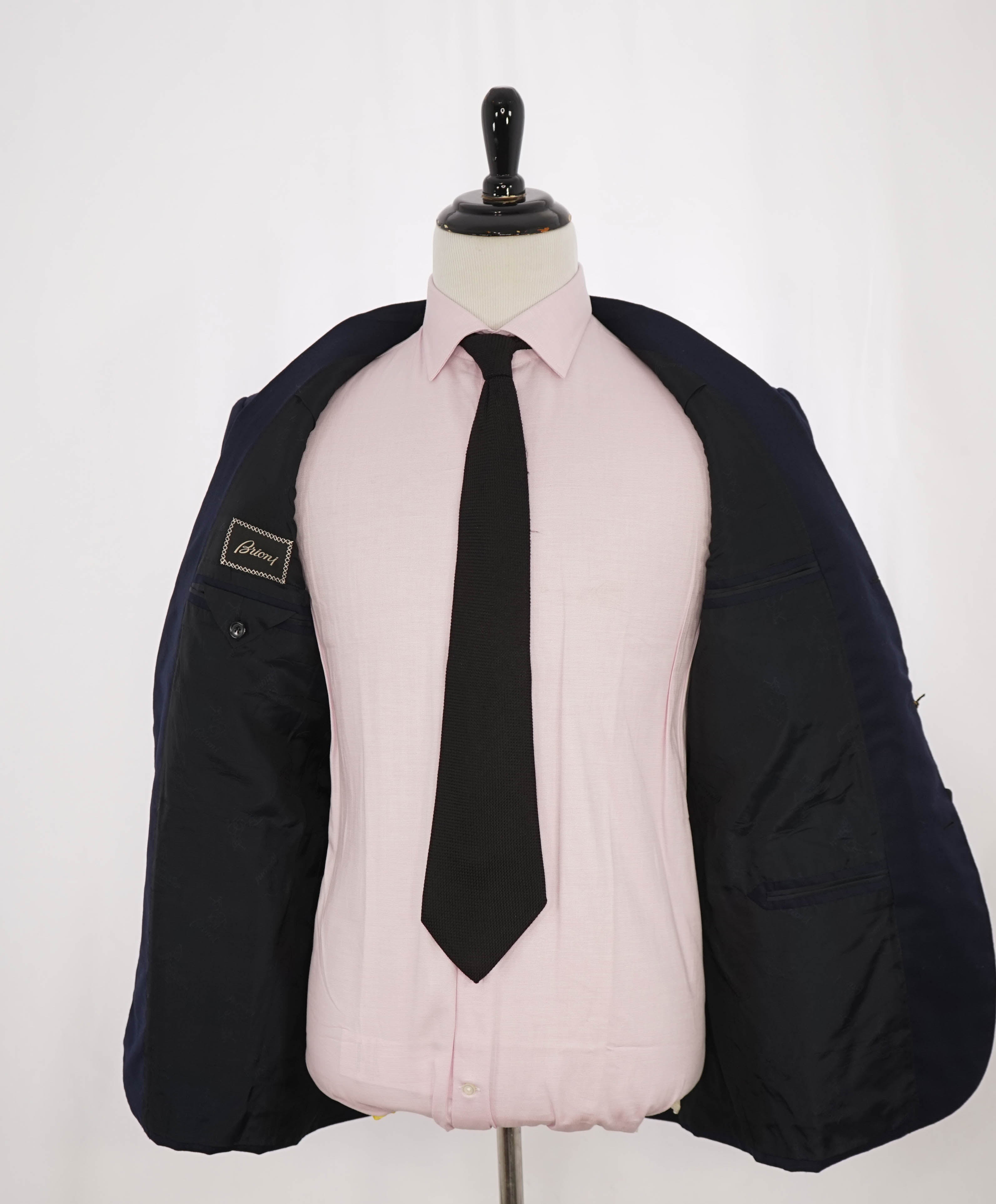 $4,800 BRIONI - NAVY 2-Button Hand Made Italy Blazer- 42R US