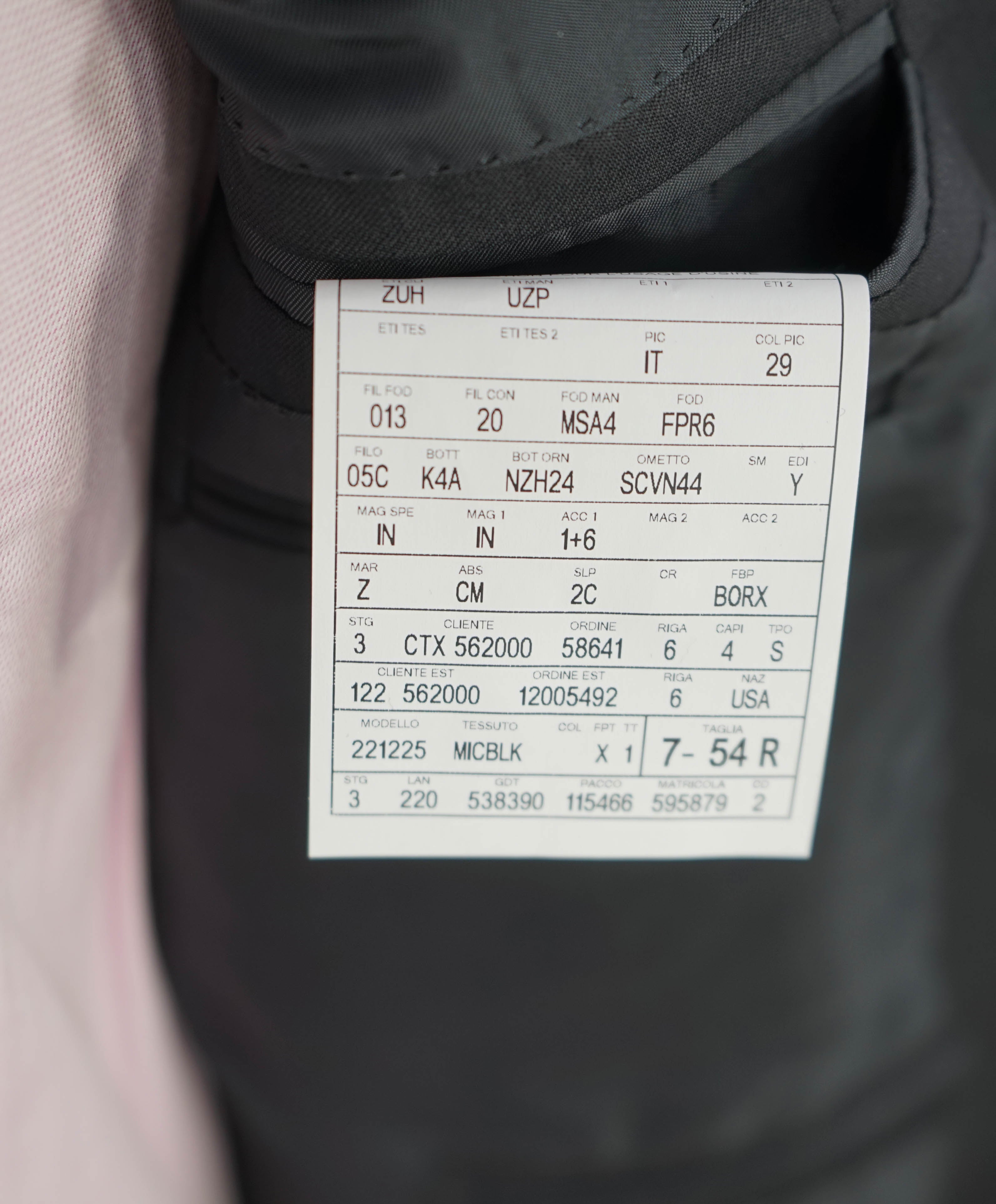 $3,250 ERMENEGILDO ZEGNA - "MICRONSPHERE" *Closet Staple* Black Suit - 44R 35W