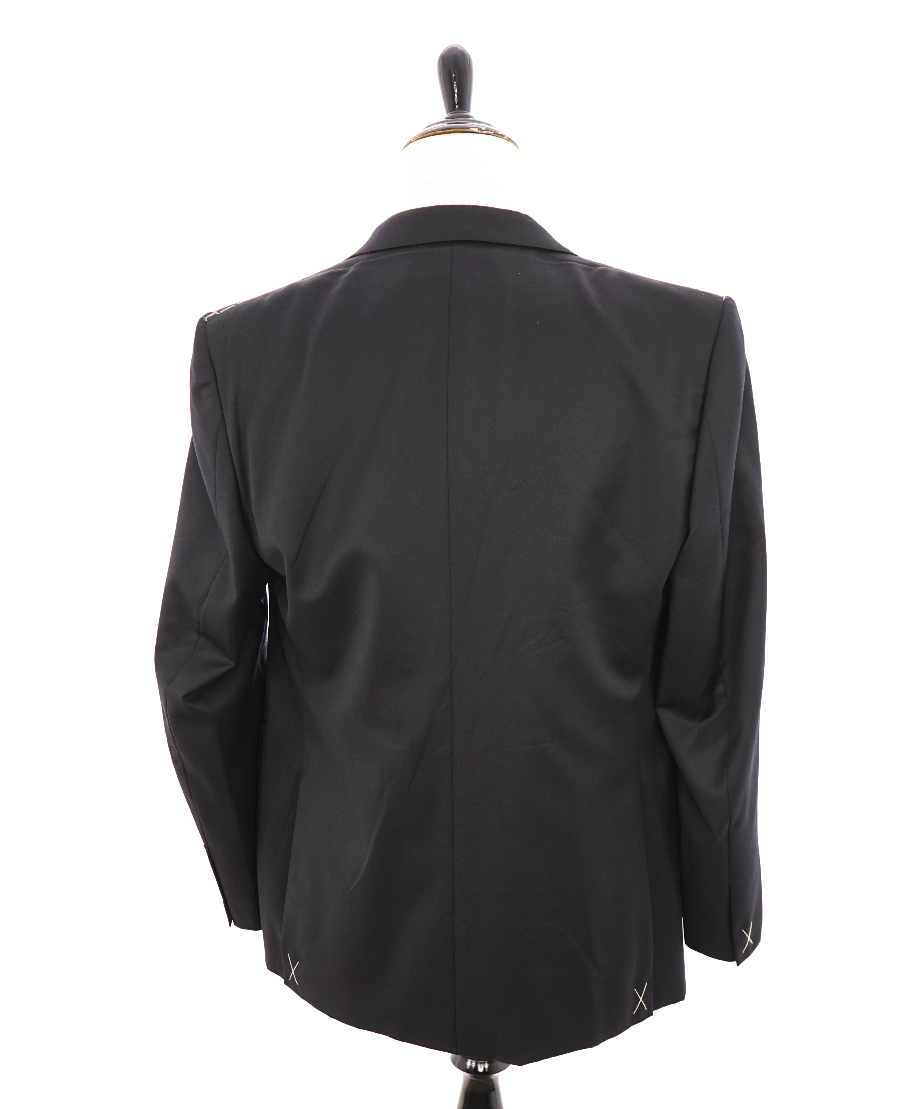 $3,250 ERMENEGILDO ZEGNA - "MICRONSPHERE" *Closet Staple* Black Suit - 44R 35W