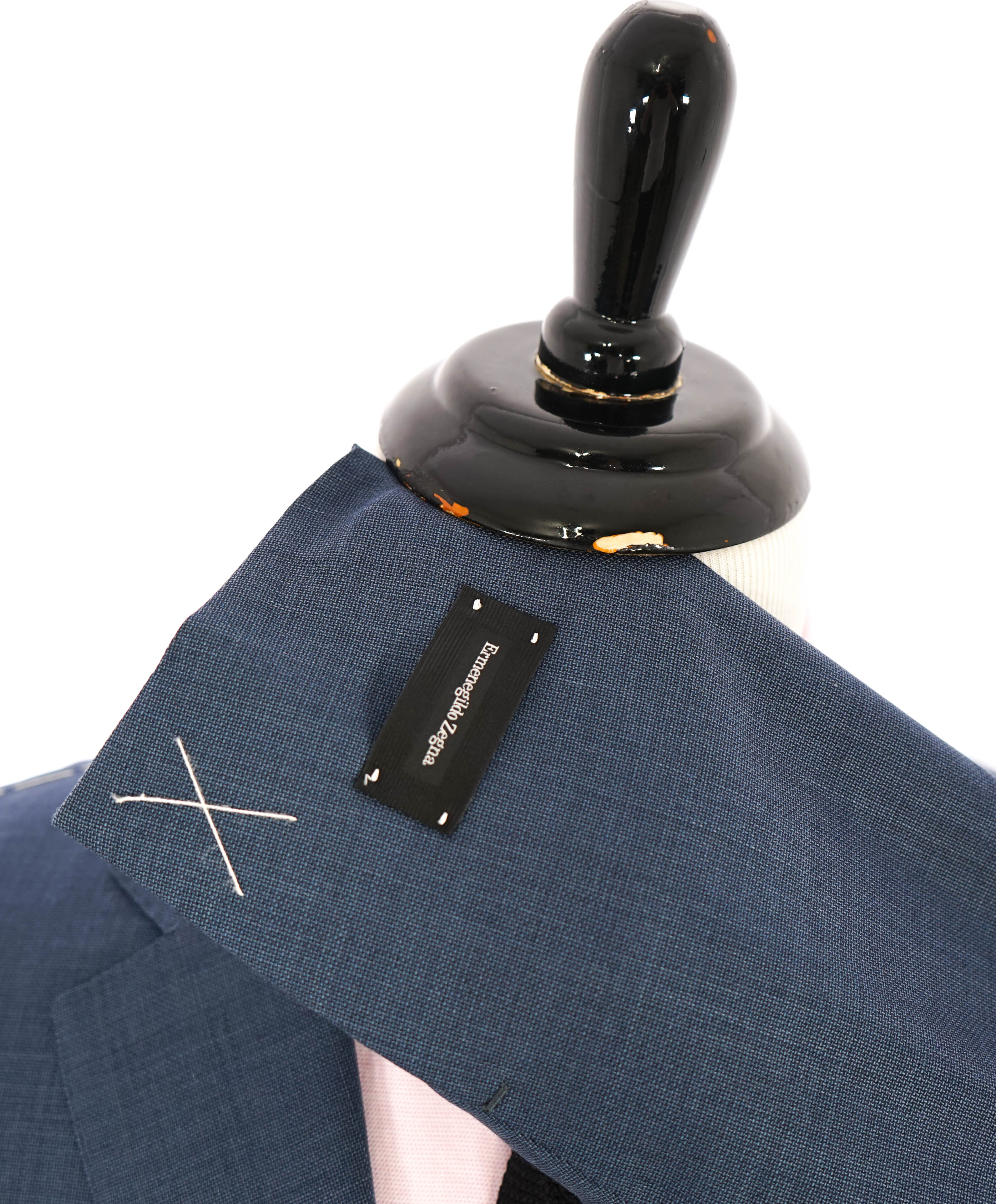 $3,250 ERMENEGILDO ZEGNA - "MULTISEASON" *Closet Staple* Mid Blue Suit -40R
