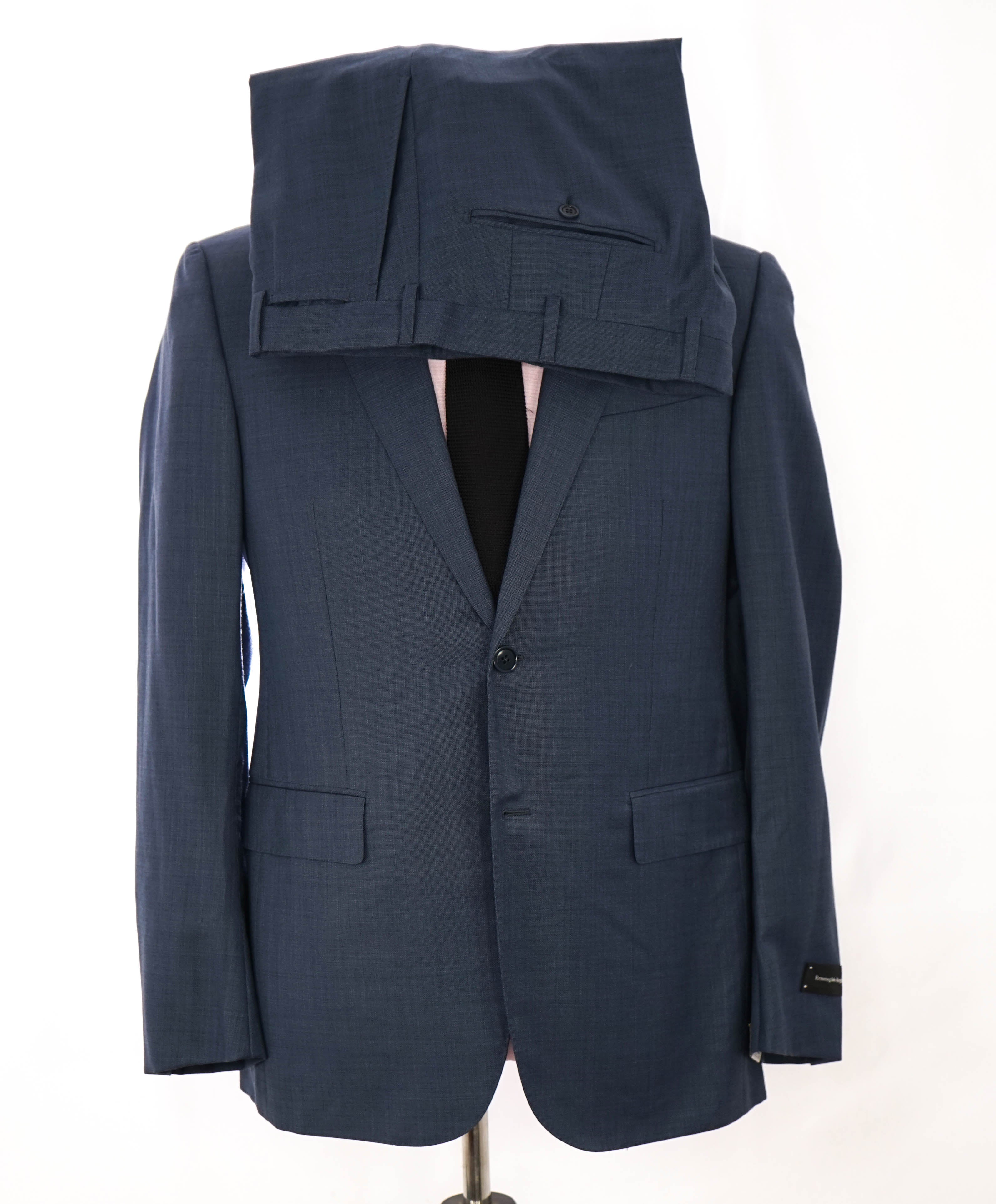 $3,250 ERMENEGILDO ZEGNA - "MULTISEASON" *Closet Staple* Mid Blue Suit -40R