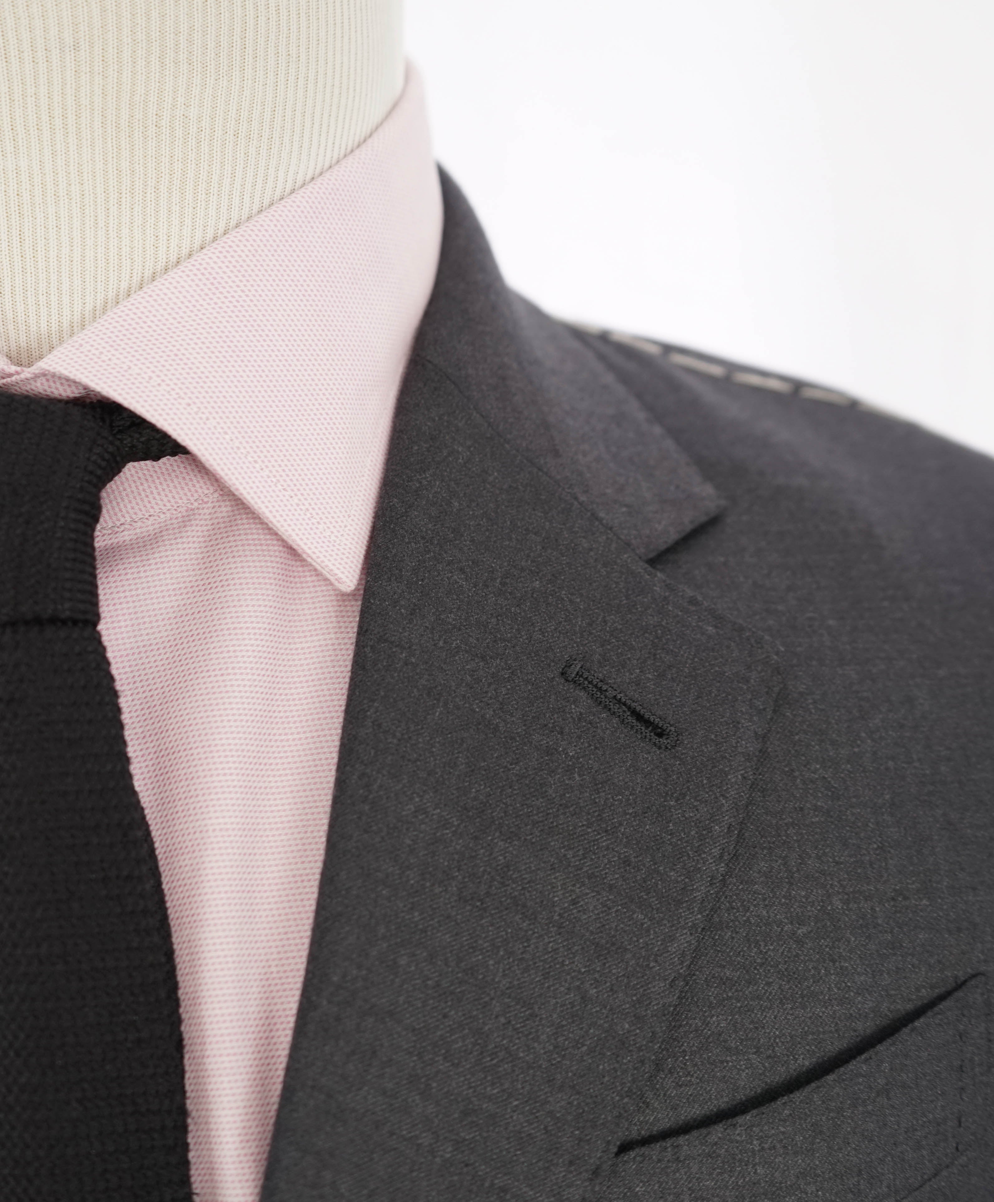 $3,995 ERMENEGILDO ZEGNA -"TROFEO" Charcoal Suit - 36S 33W