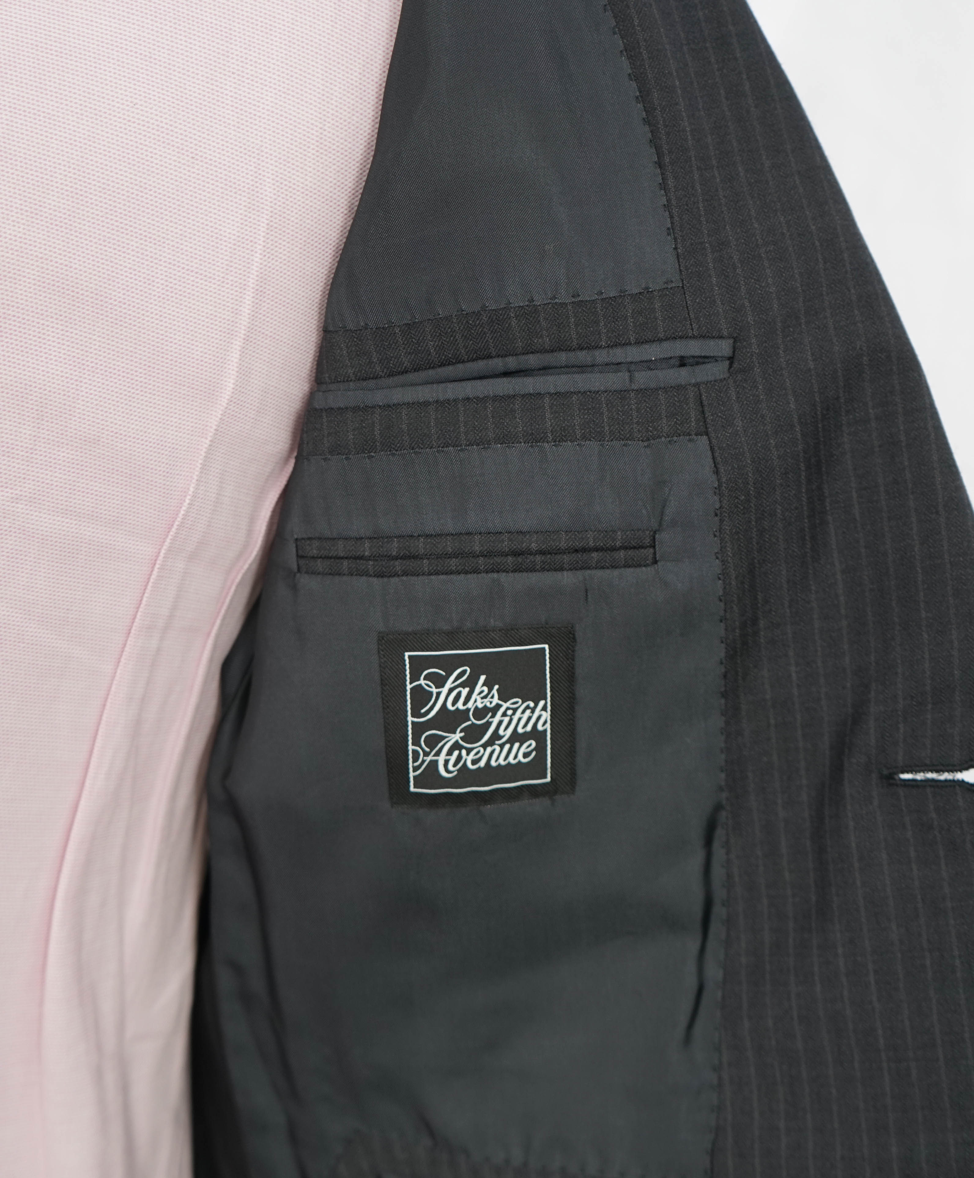 $3,695 ERMENEGILDO ZEGNA -“ACHILLFARM" SILK Gray Texture Suit - 38R