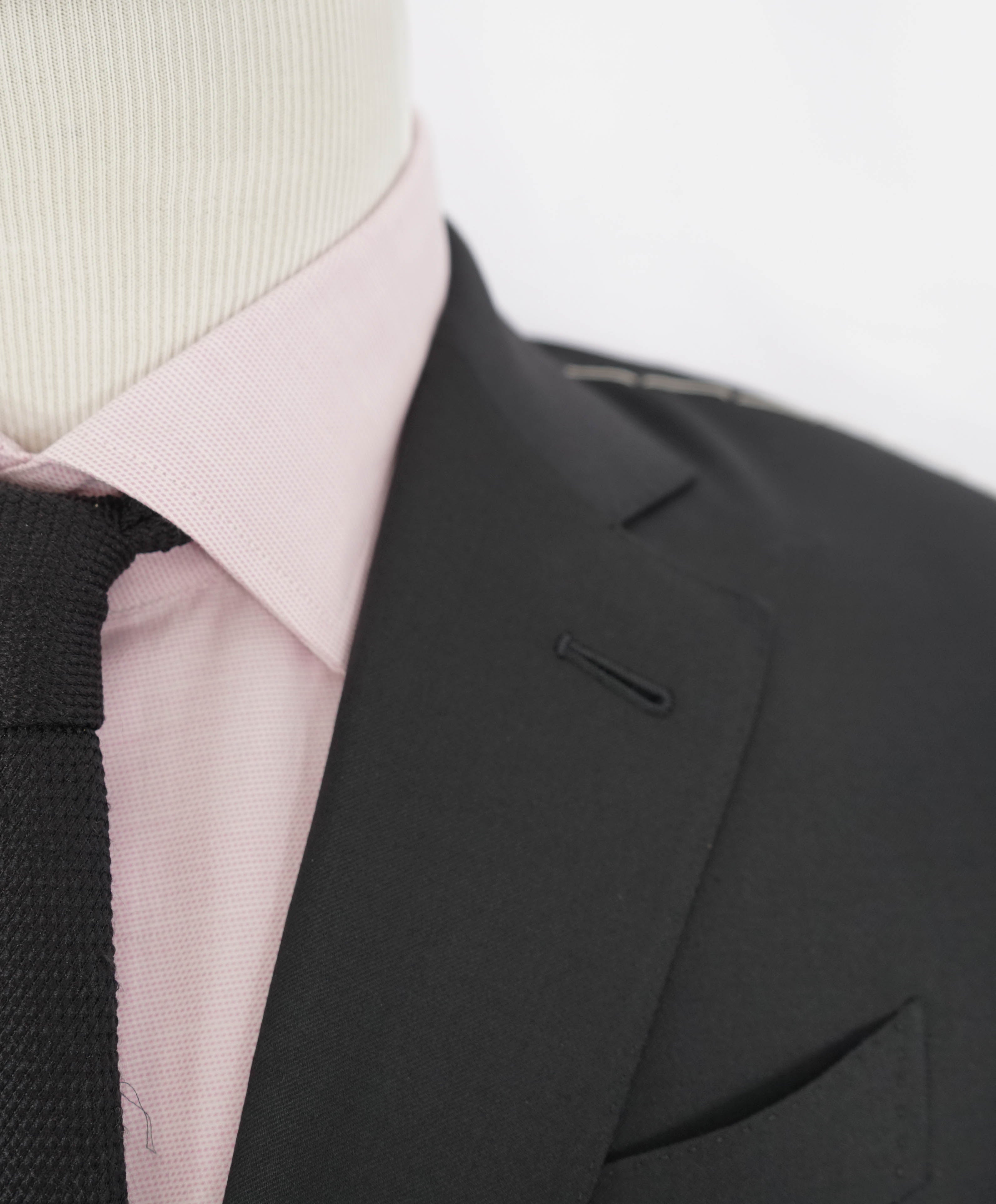 $3450 ERMENEGILDO ZEGNA - "TROFEO" Black Blazer - 36S