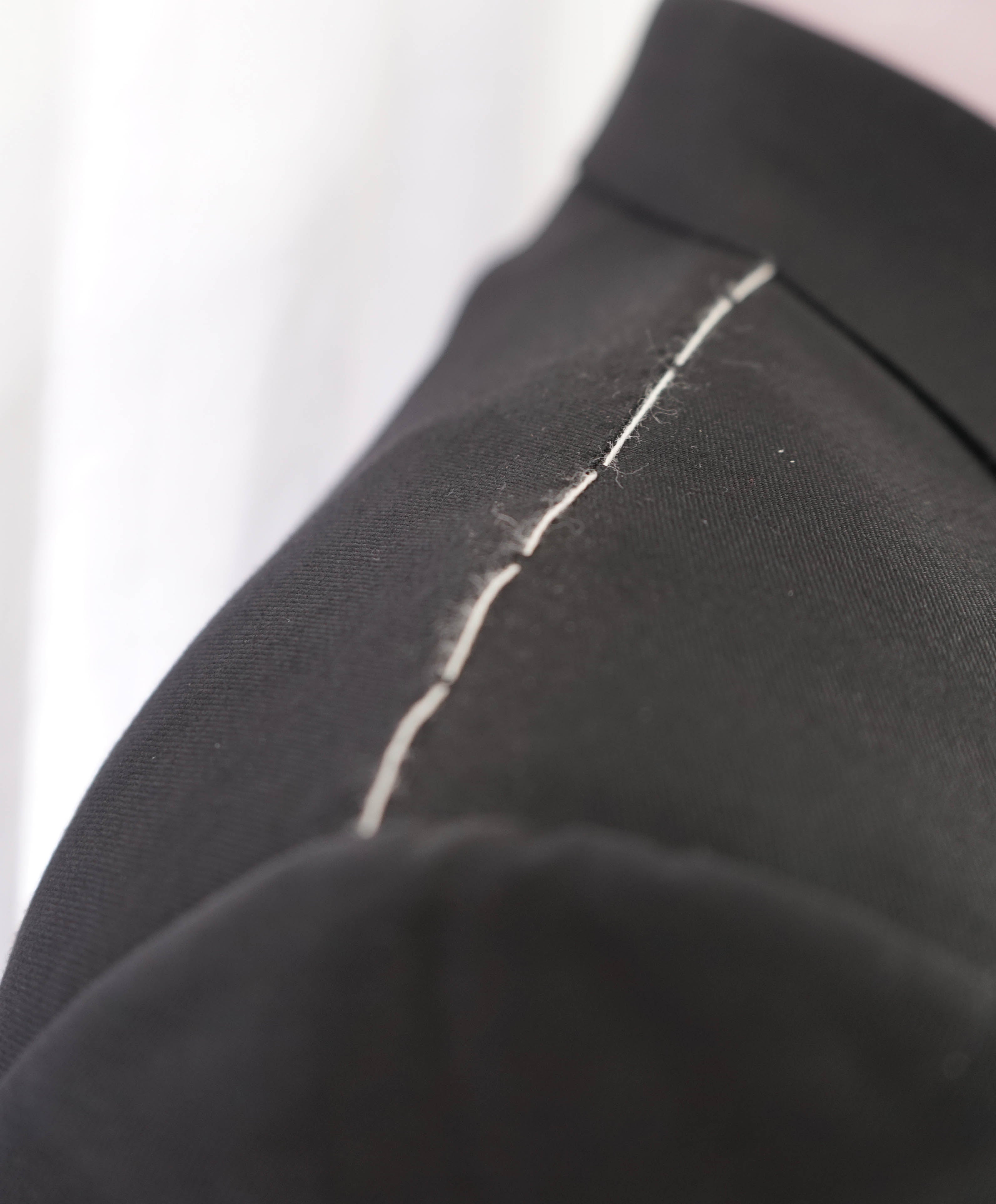 $3450 ERMENEGILDO ZEGNA - "TROFEO" Black Blazer - 36S