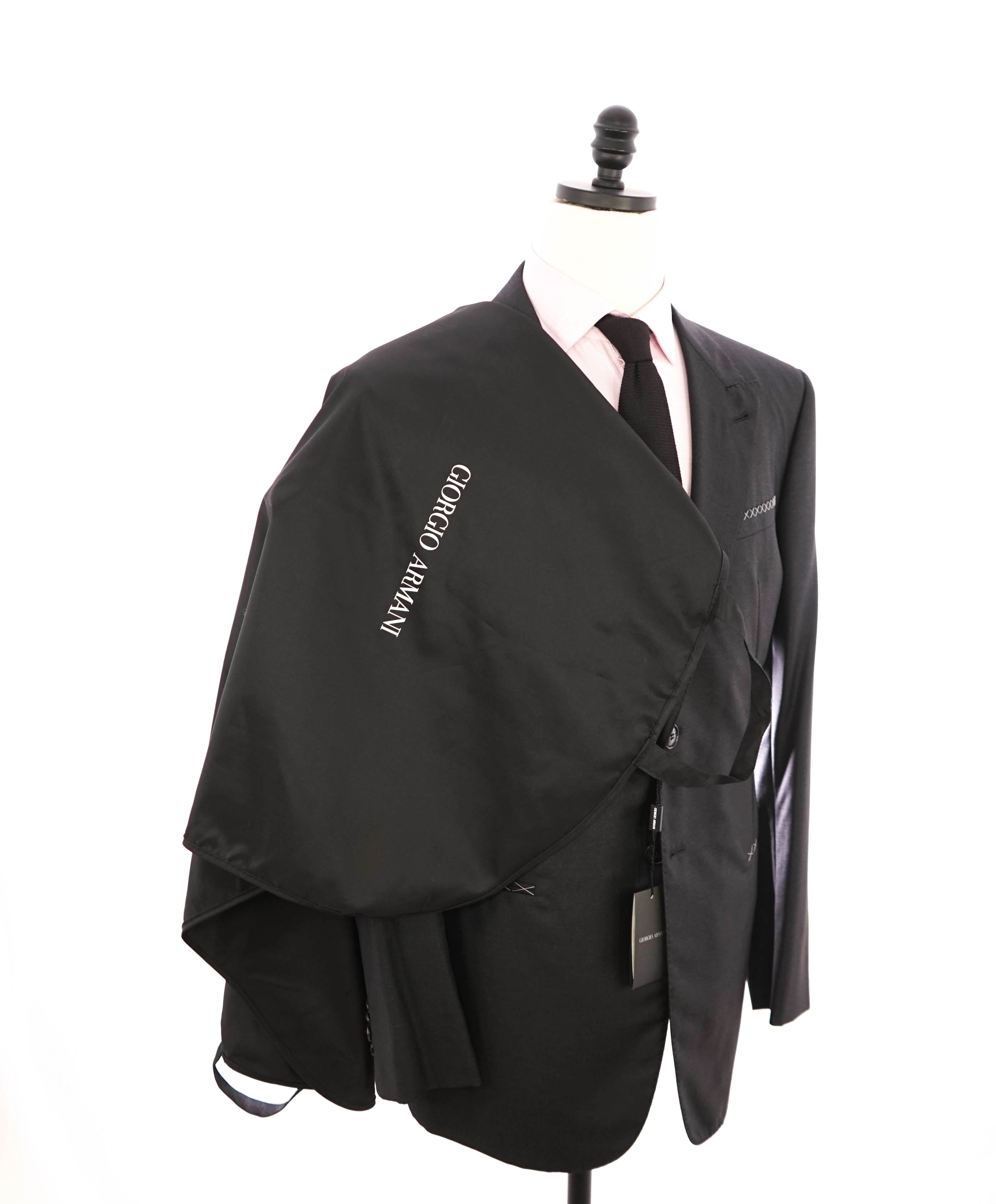 $4,595 GIORGIO ARMANI - "CAHMERE/WOOL" Gray Peak Lapel Suit - 48R