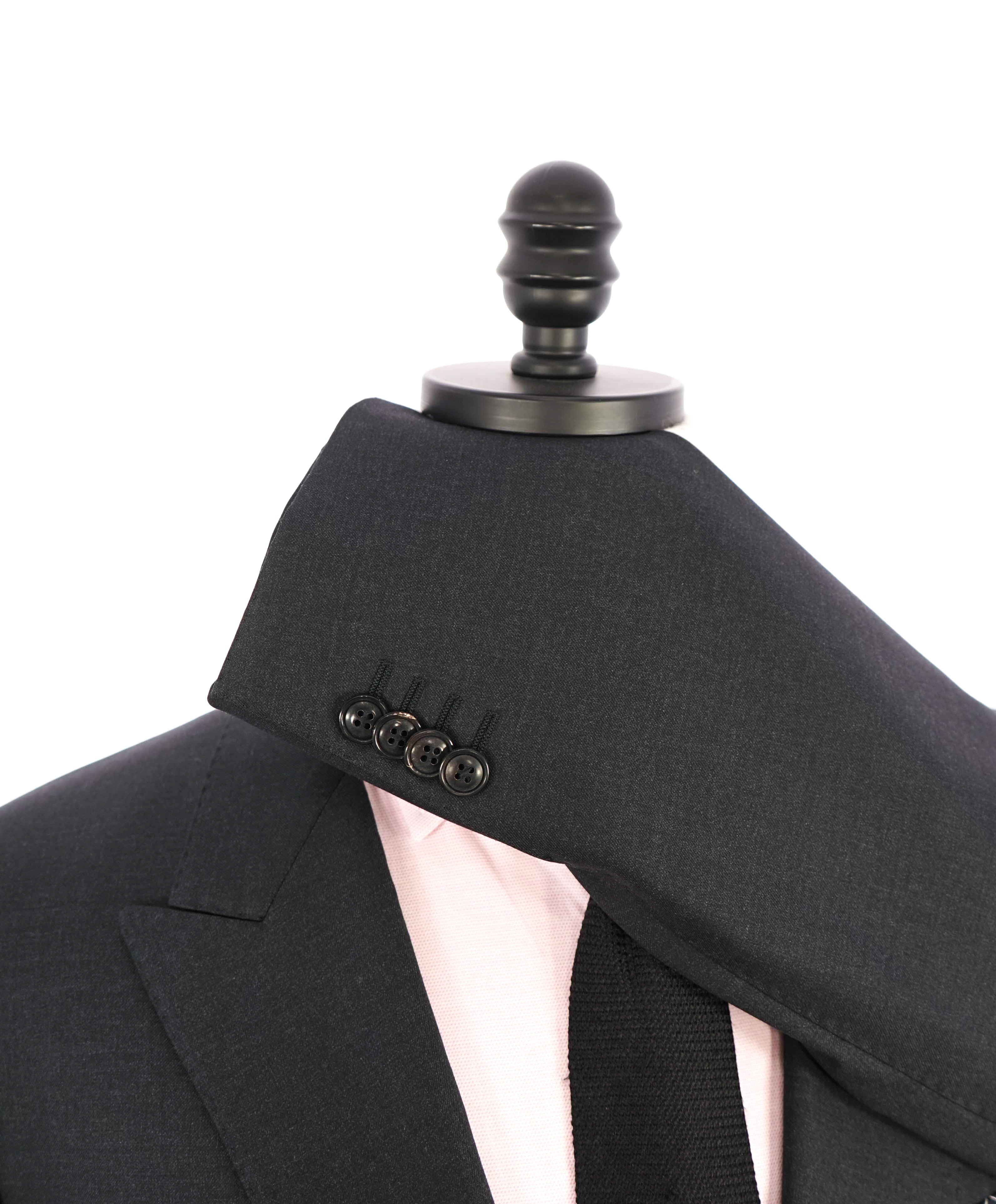 $4,595 GIORGIO ARMANI - "CAHMERE/WOOL" Gray Peak Lapel Suit - 48R