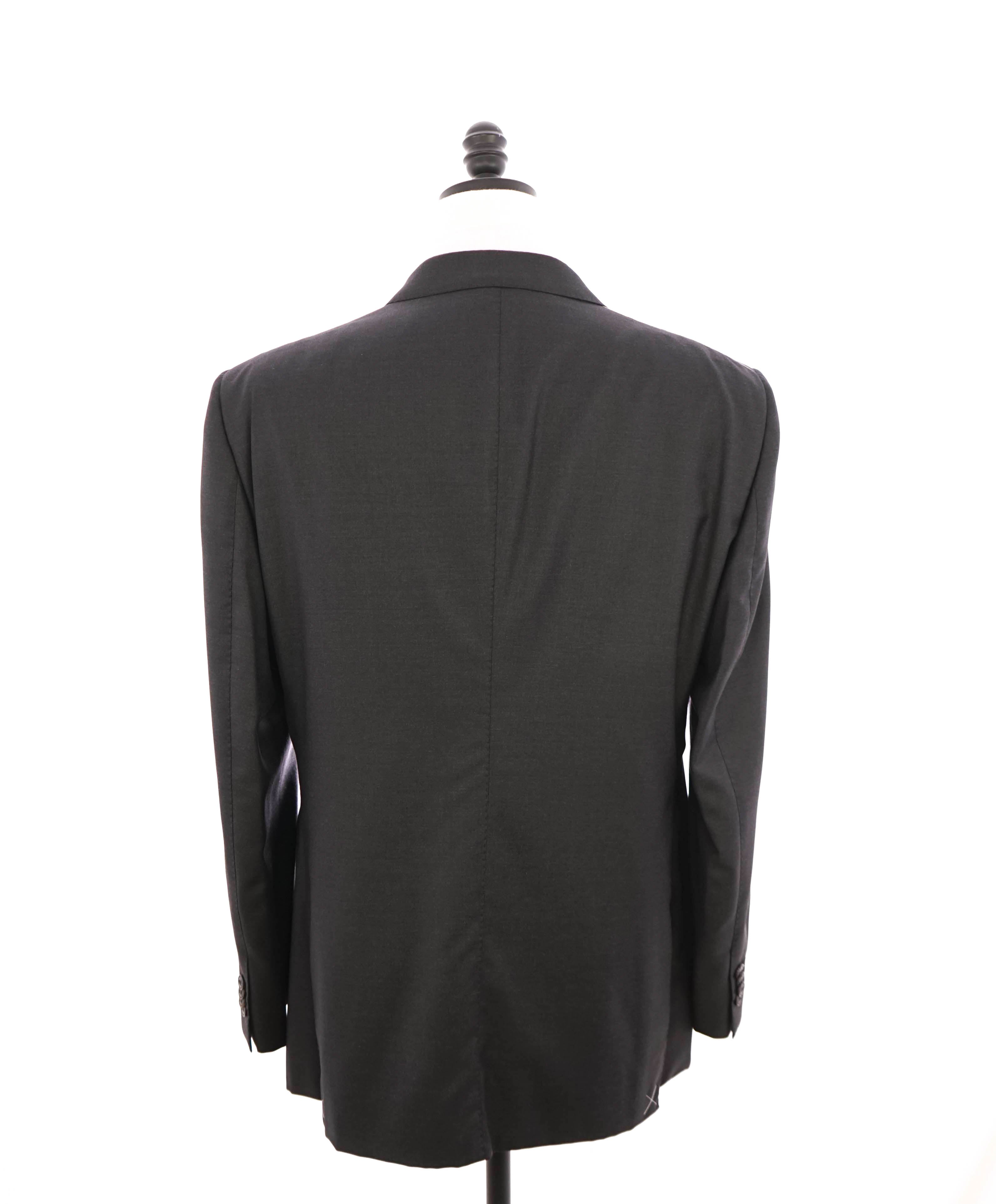 $4,595 GIORGIO ARMANI - "CAHMERE/WOOL" Gray Peak Lapel Suit - 48R