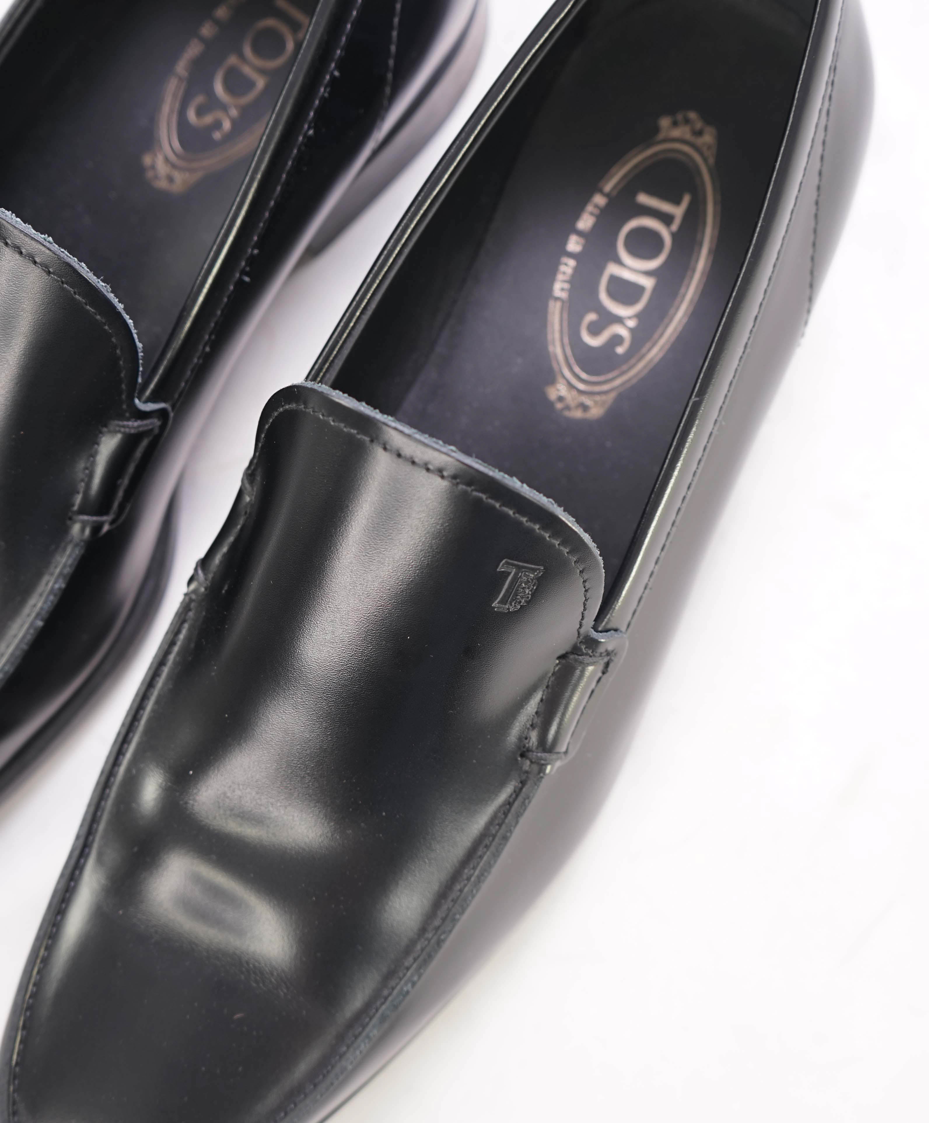 TOD’S - “Boston” Black Logo Embossed Smooth Vamp Loafers - 11 US (10 Tod's)