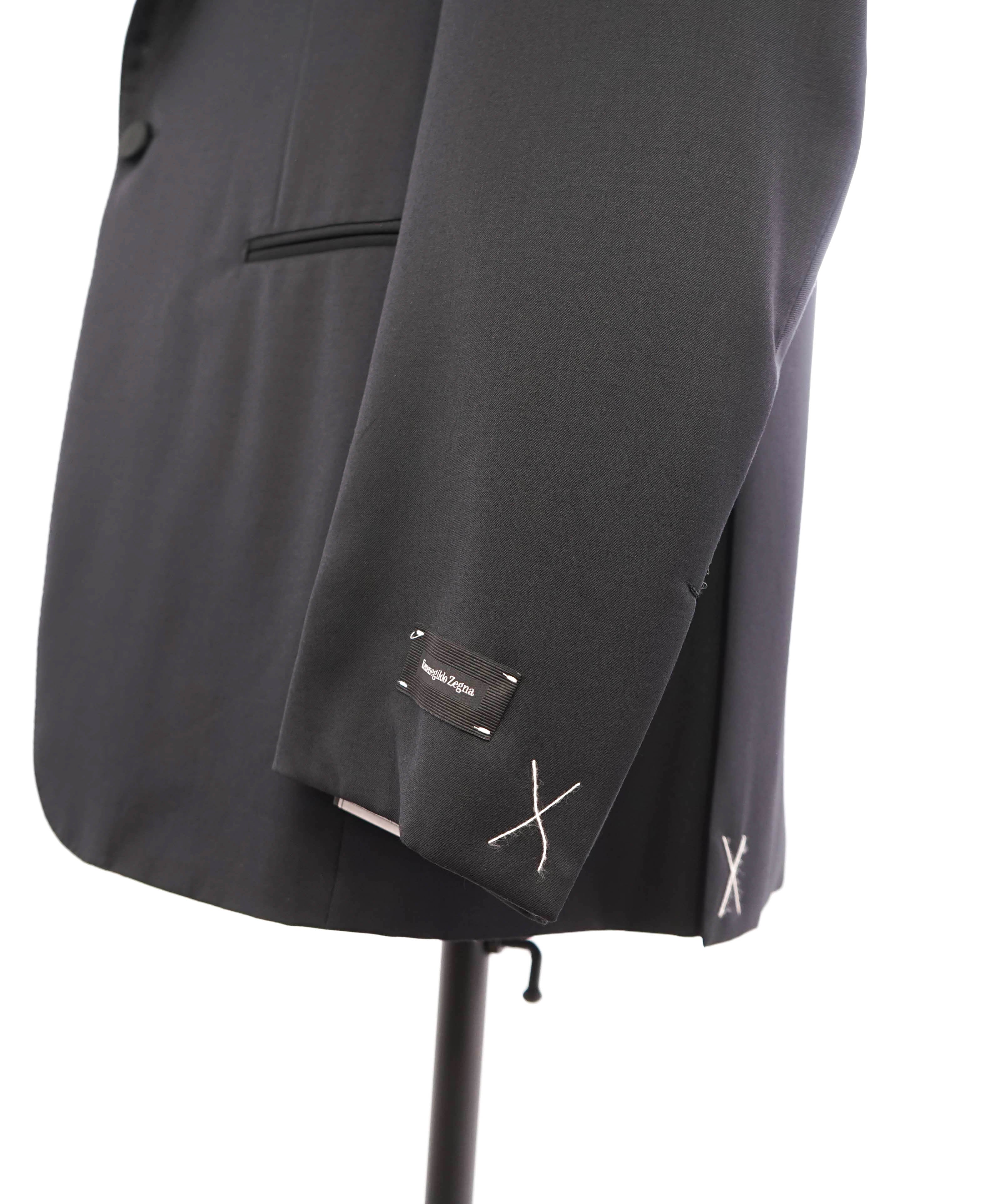 $3,995 ERMENEGILDO ZEGNA - PEAK LAPEL Black Wool Tuxedo- 42R