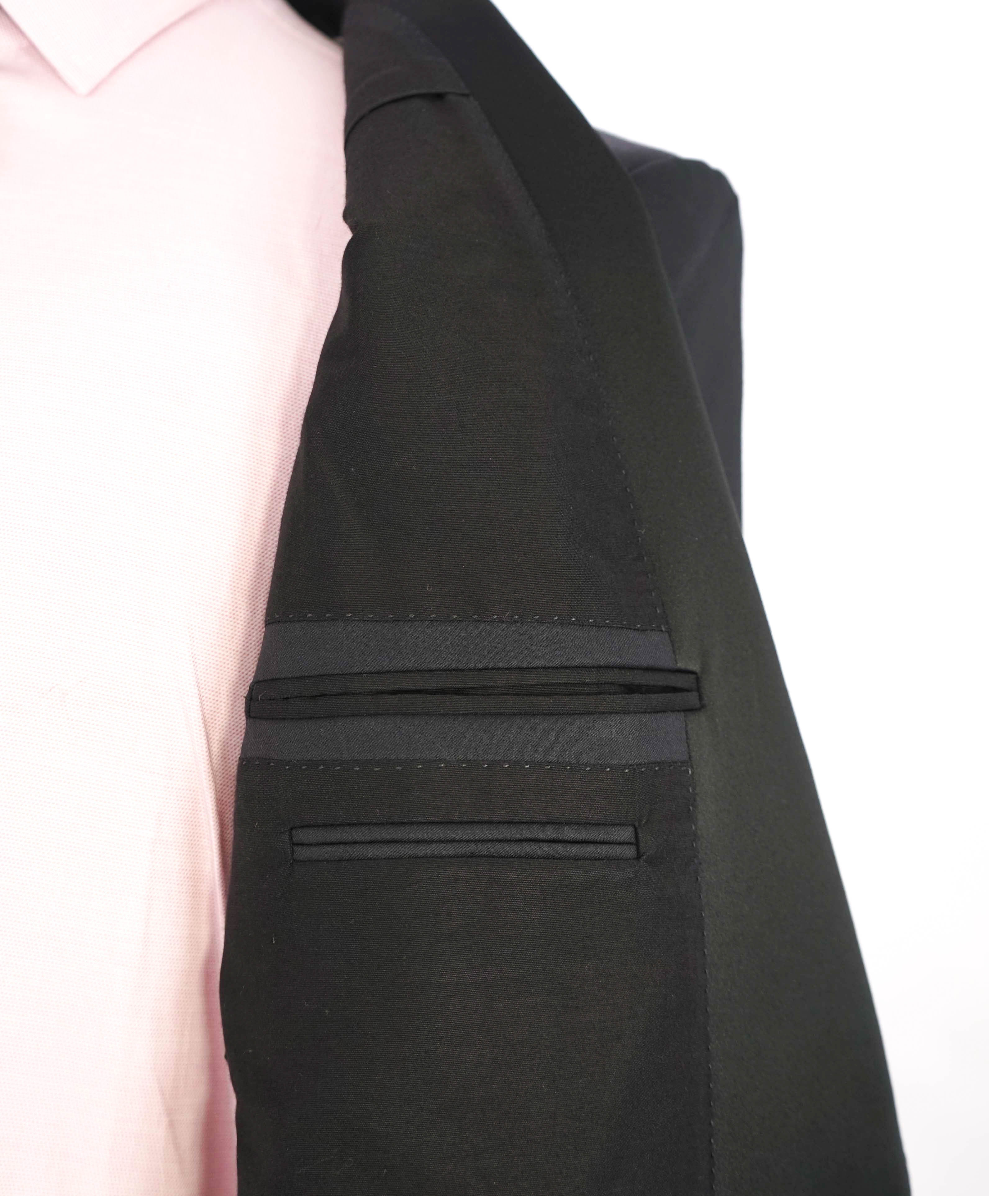 $3,995 ERMENEGILDO ZEGNA - PEAK LAPEL Black Wool Tuxedo- 42R