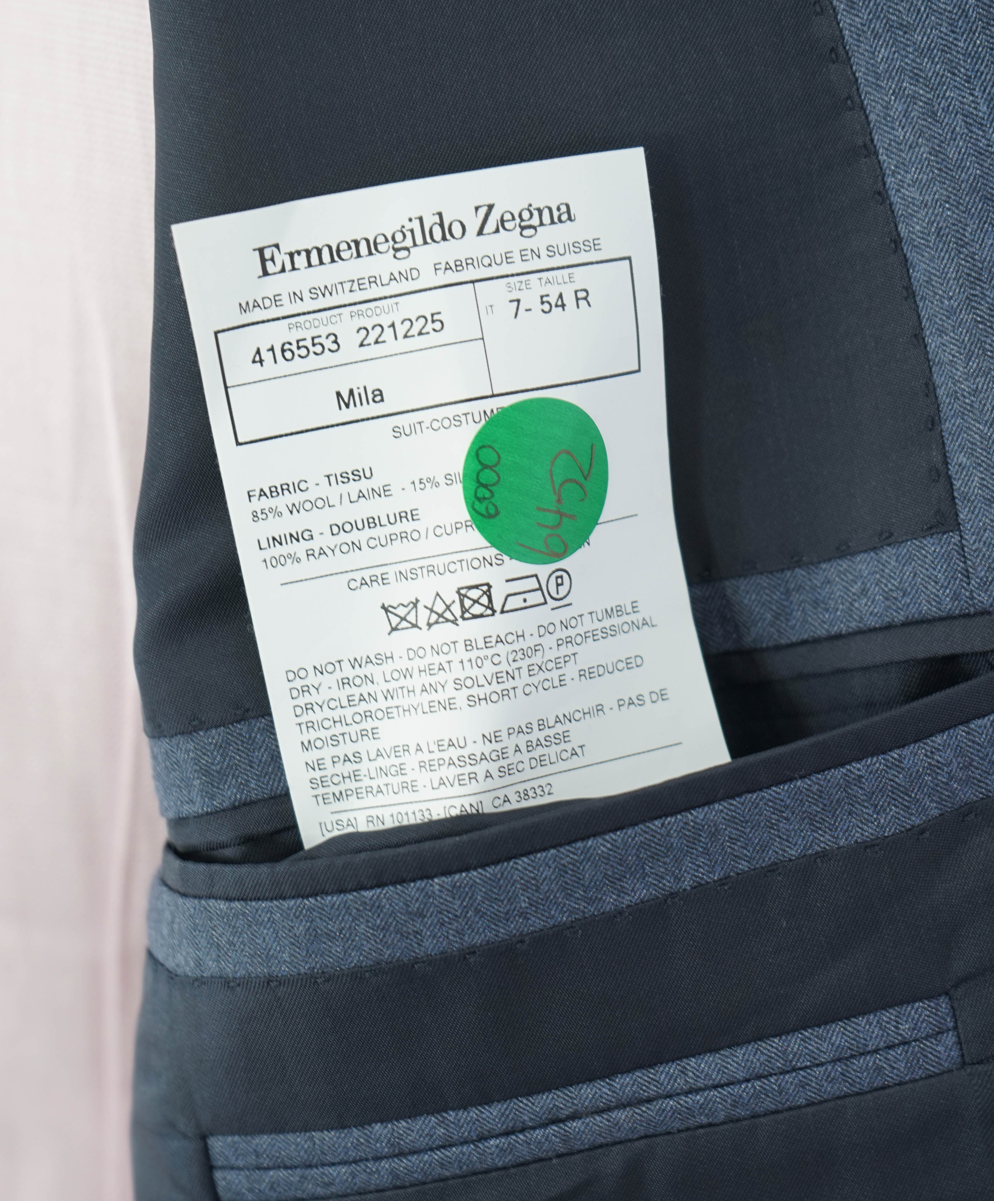 $3,250 ERMENEGILDO ZEGNA -"TROFEO 600" Blue SILK Blazer - 44R