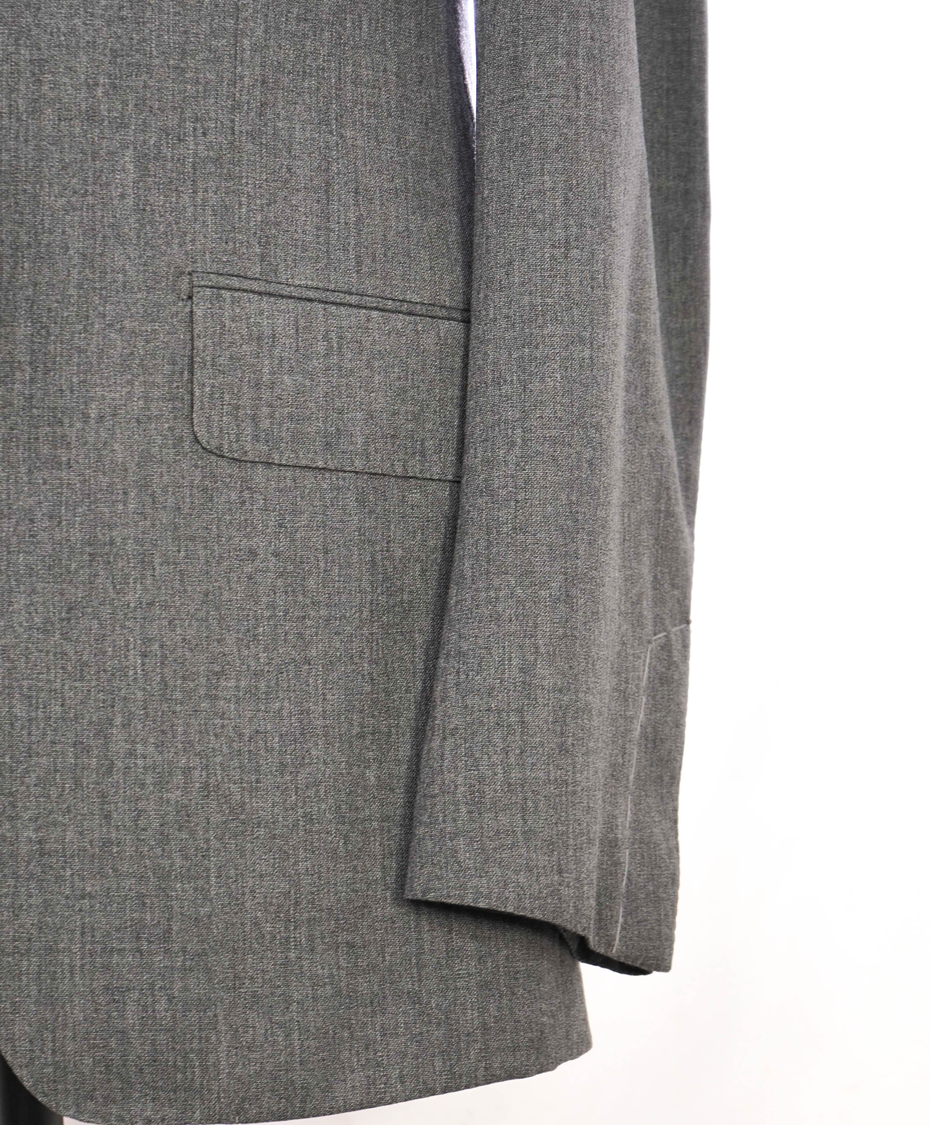 $6,990 TOM FORD - 3-Piece Gray PEAK LAPEL "FIT Y" Vested Side Tab Suit - 42R (52EU)